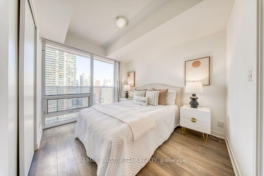 Photo 13 of Unit 2104, 88 Harbour Street, Toronto, Waterfront Communities — HOMEH