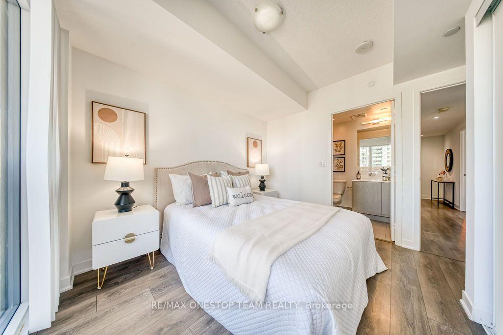 Photo 15 of Unit 2104, 88 Harbour Street, Toronto, Waterfront Communities — HOMEH
