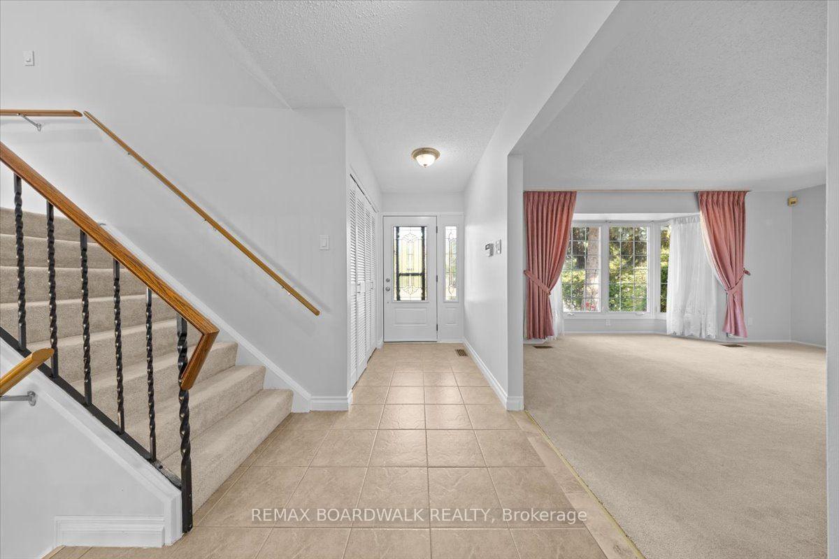 Photo 4 of 965 Cahill Drive W, Ottawa, Hunt Club/Western Community — HOMEH