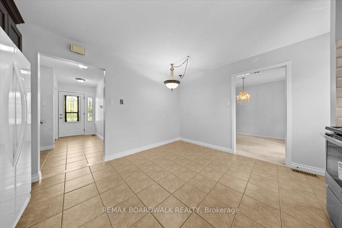 Photo 19 of 965 Cahill Drive W, Ottawa, Hunt Club/Western Community — HOMEH