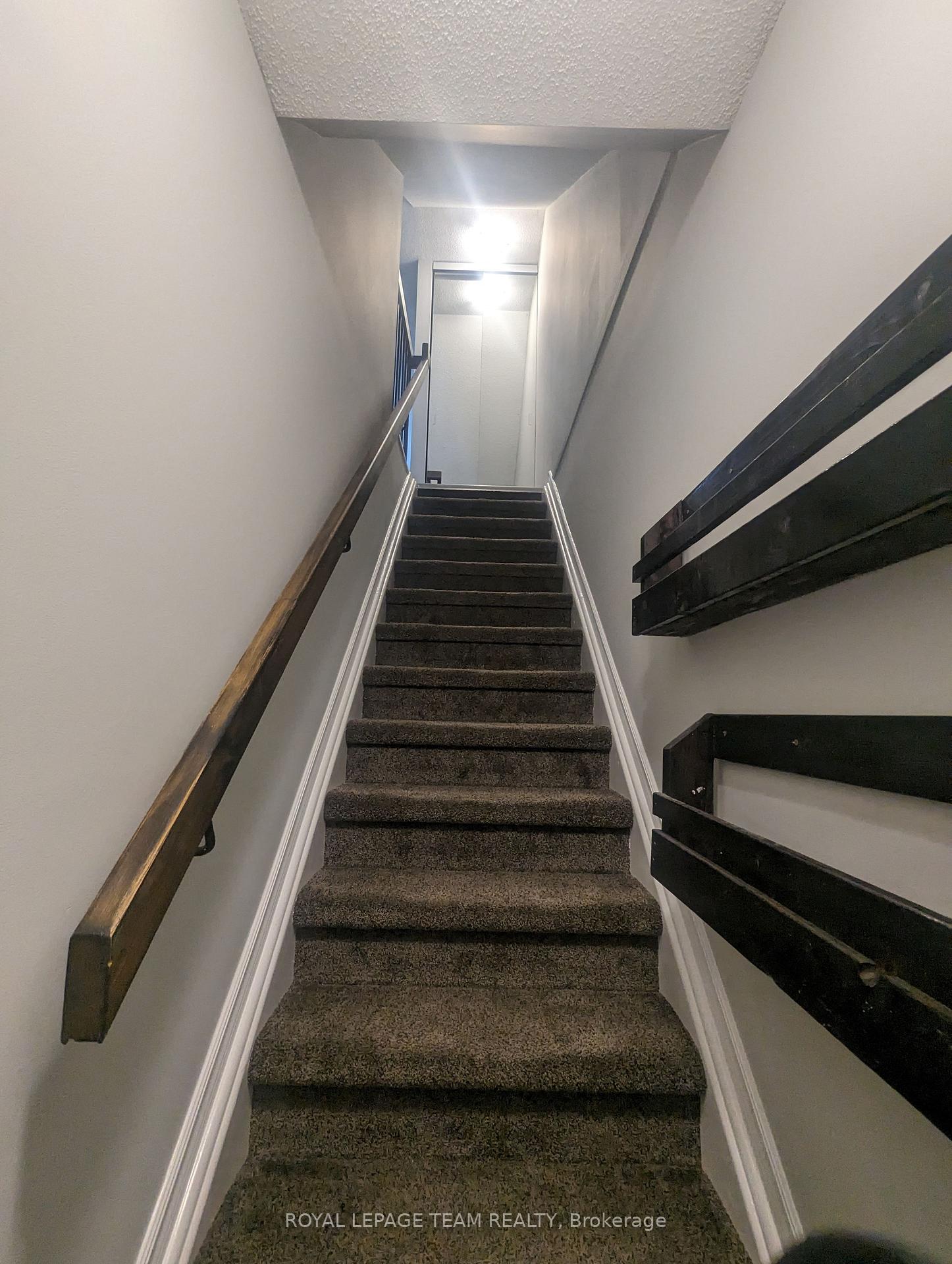 Photo 19 of Unit 17B, 6010 Red Willow Drive, Ottawa, Chapel Hill — HOMEH