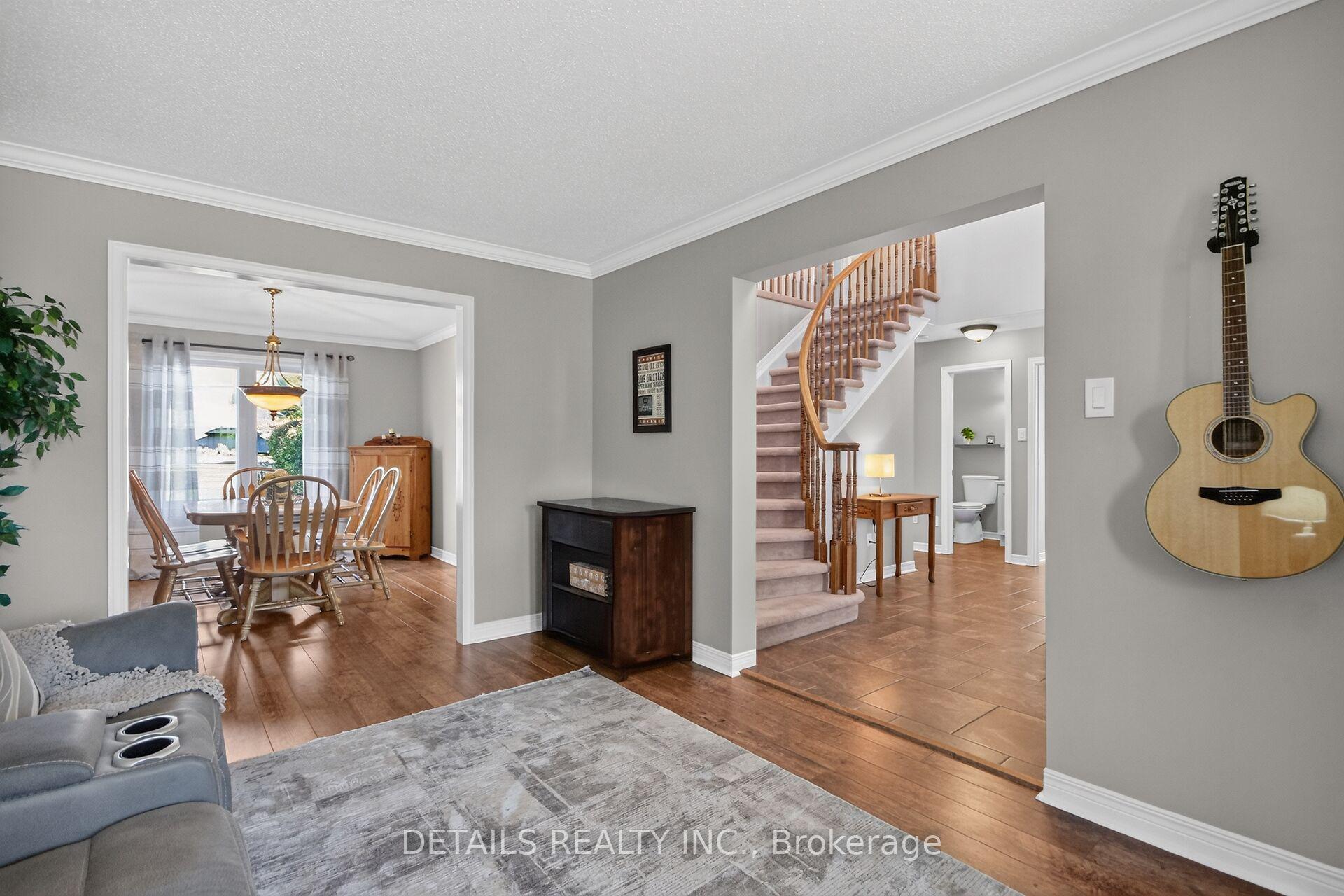 Photo 5 of 10 Forest Creek Drive, Ottawa, Stittsville (Central) — HOMEH