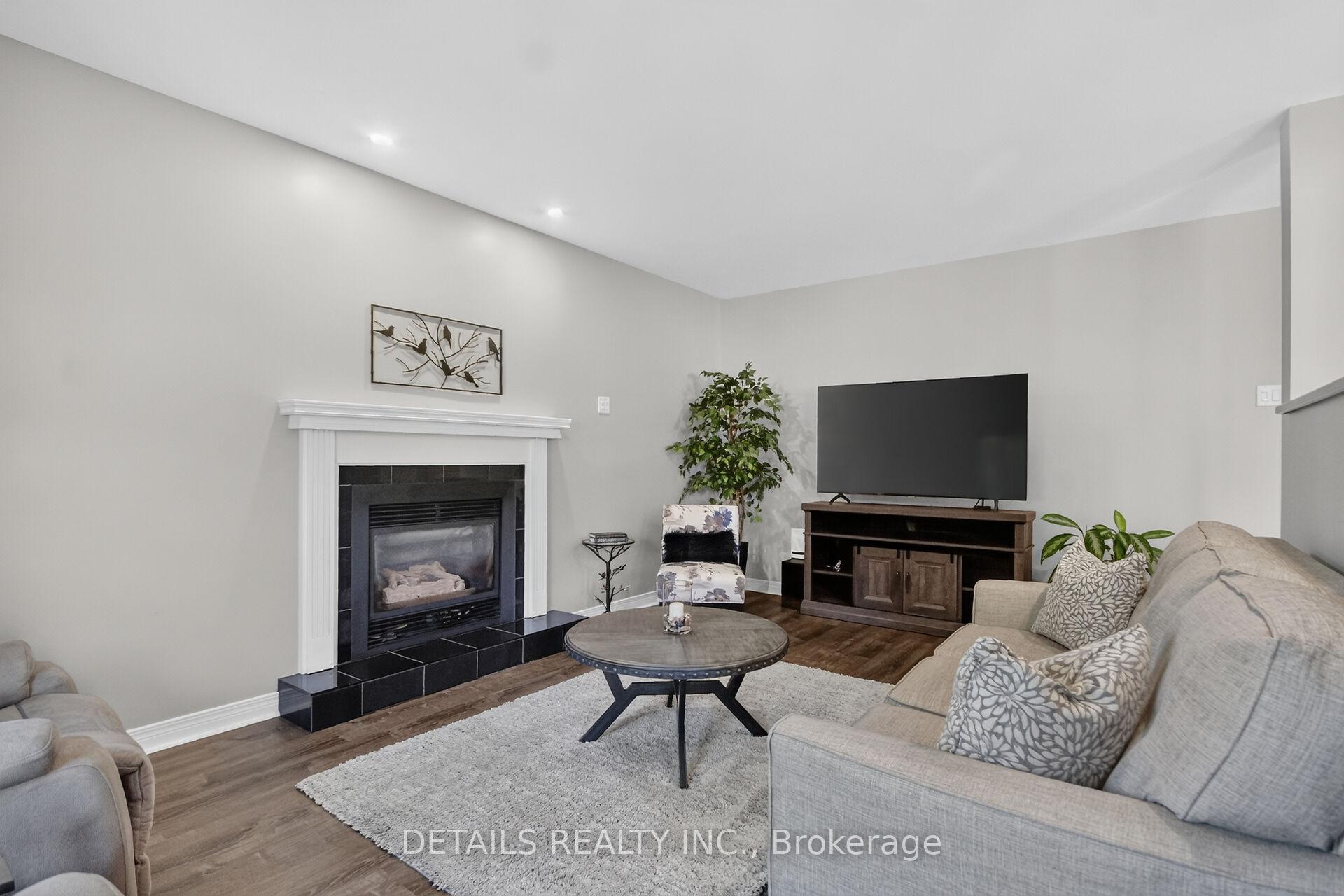 Photo 14 of 10 Forest Creek Drive, Ottawa, Stittsville (Central) — HOMEH