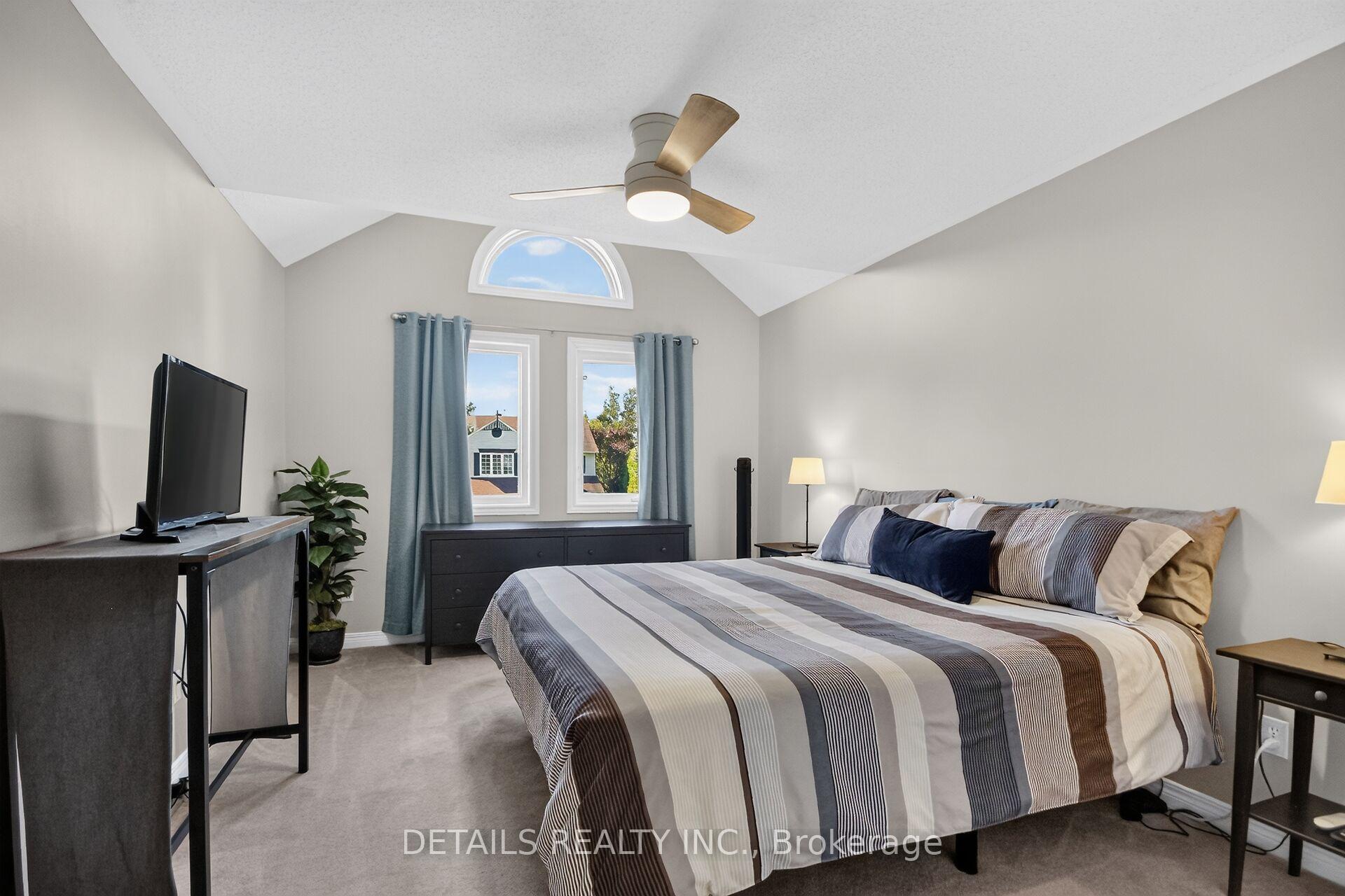 Photo 22 of 10 Forest Creek Drive, Ottawa, Stittsville (Central) — HOMEH