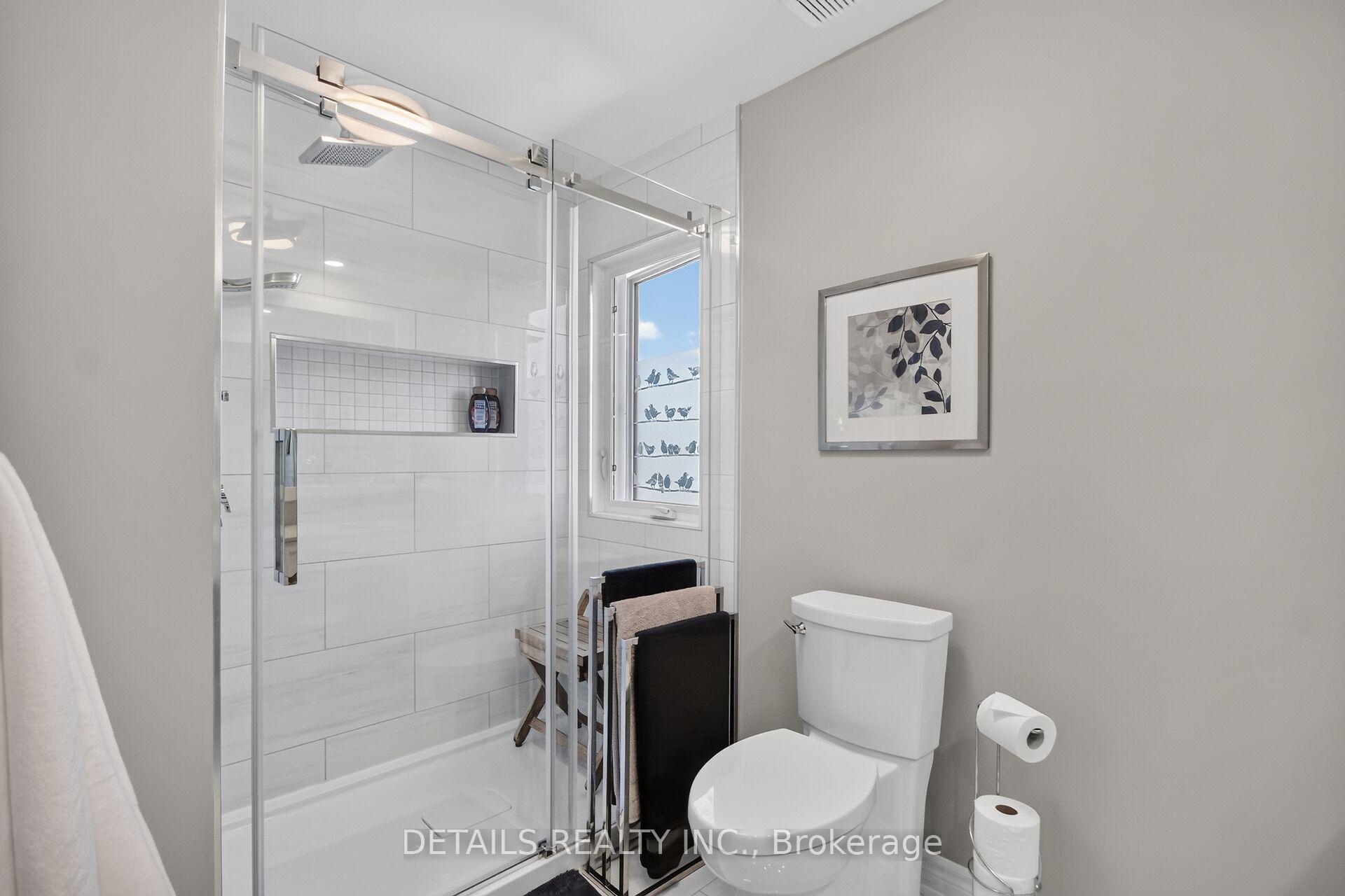 Photo 25 of 10 Forest Creek Drive, Ottawa, Stittsville (Central) — HOMEH