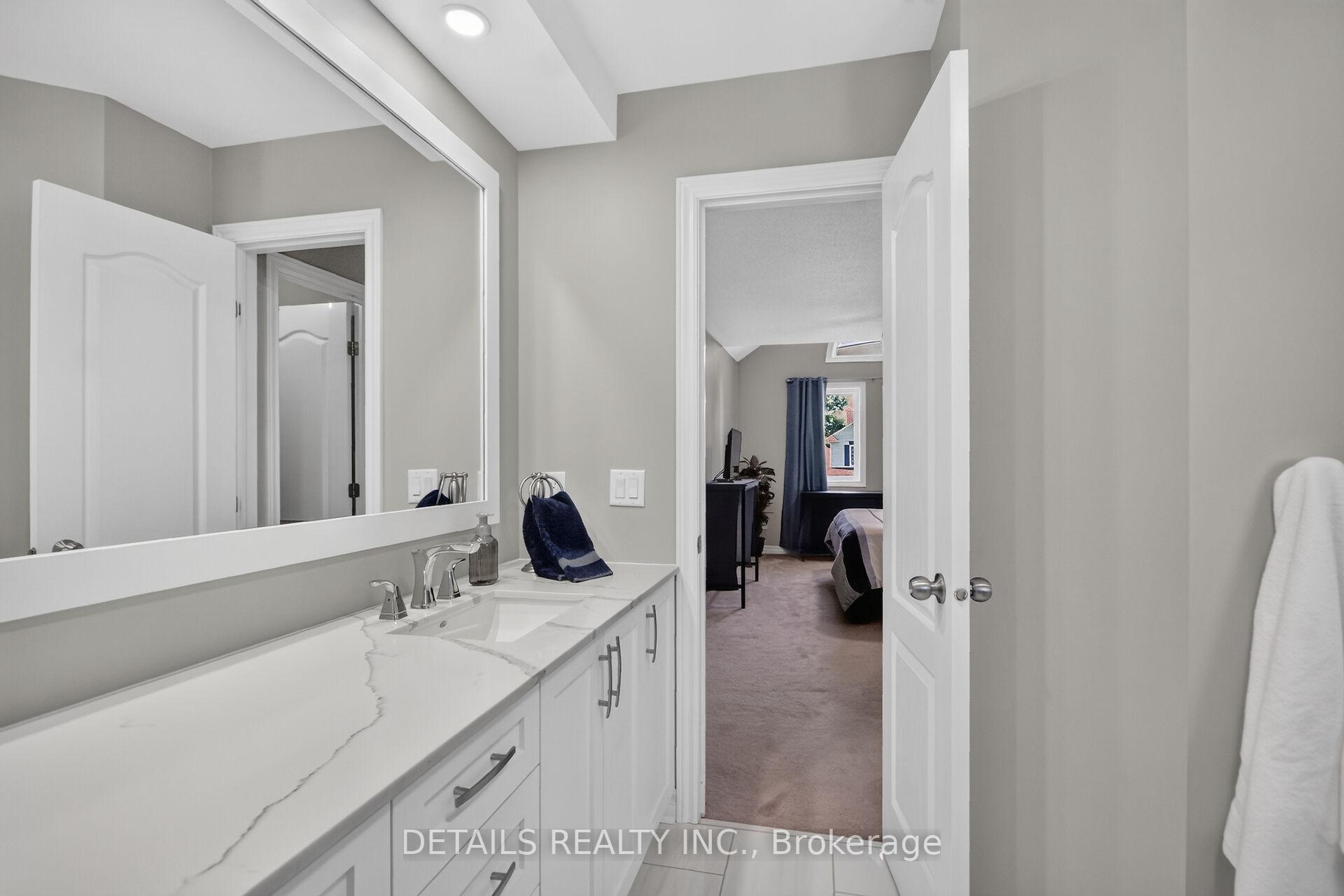 Photo 26 of 10 Forest Creek Drive, Ottawa, Stittsville (Central) — HOMEH