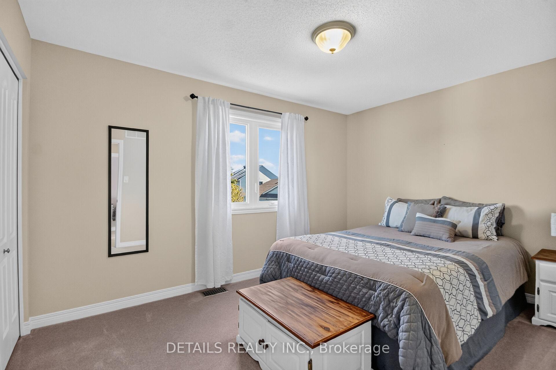 Photo 29 of 10 Forest Creek Drive, Ottawa, Stittsville (Central) — HOMEH
