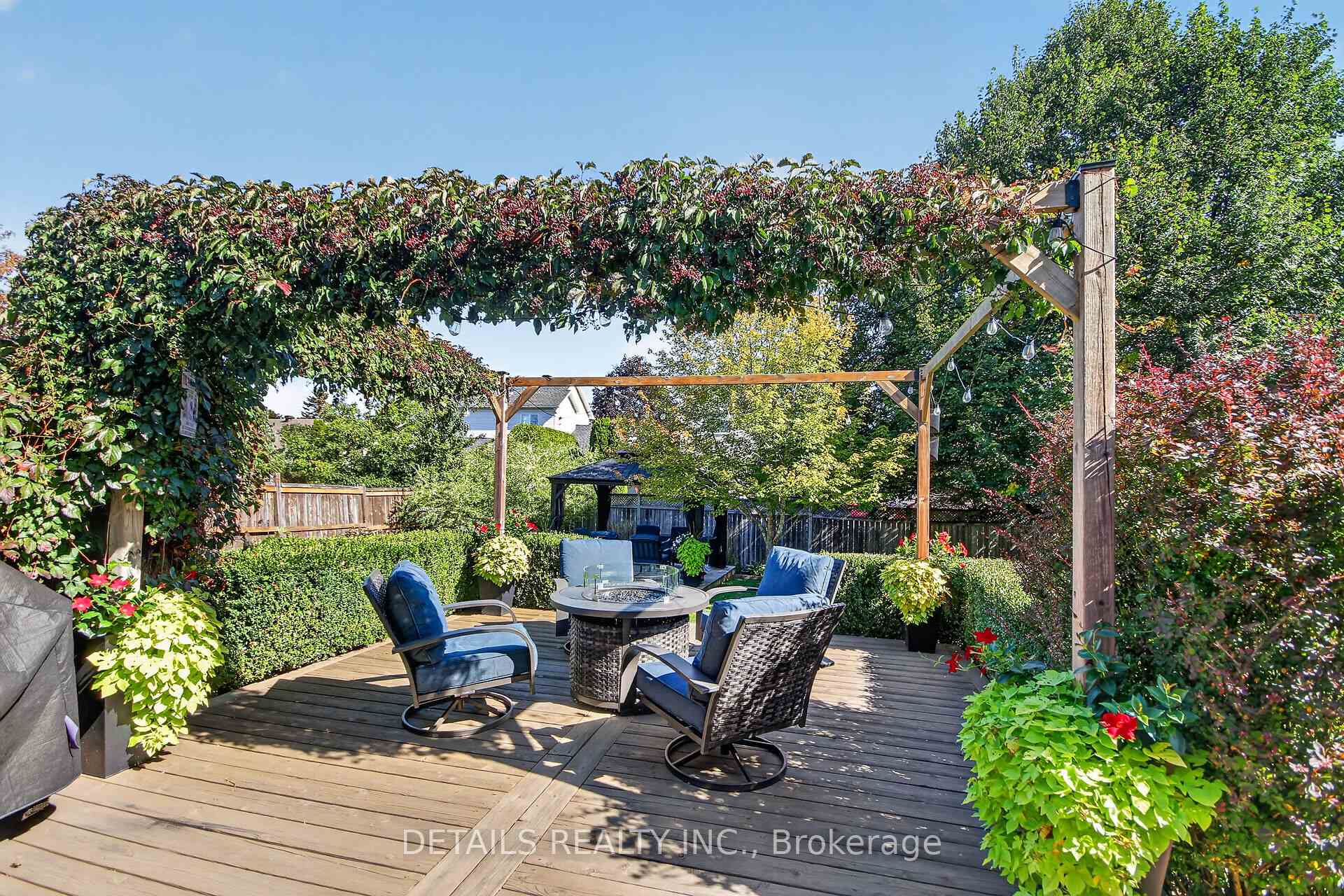 Photo 37 of 10 Forest Creek Drive, Ottawa, Stittsville (Central) — HOMEH