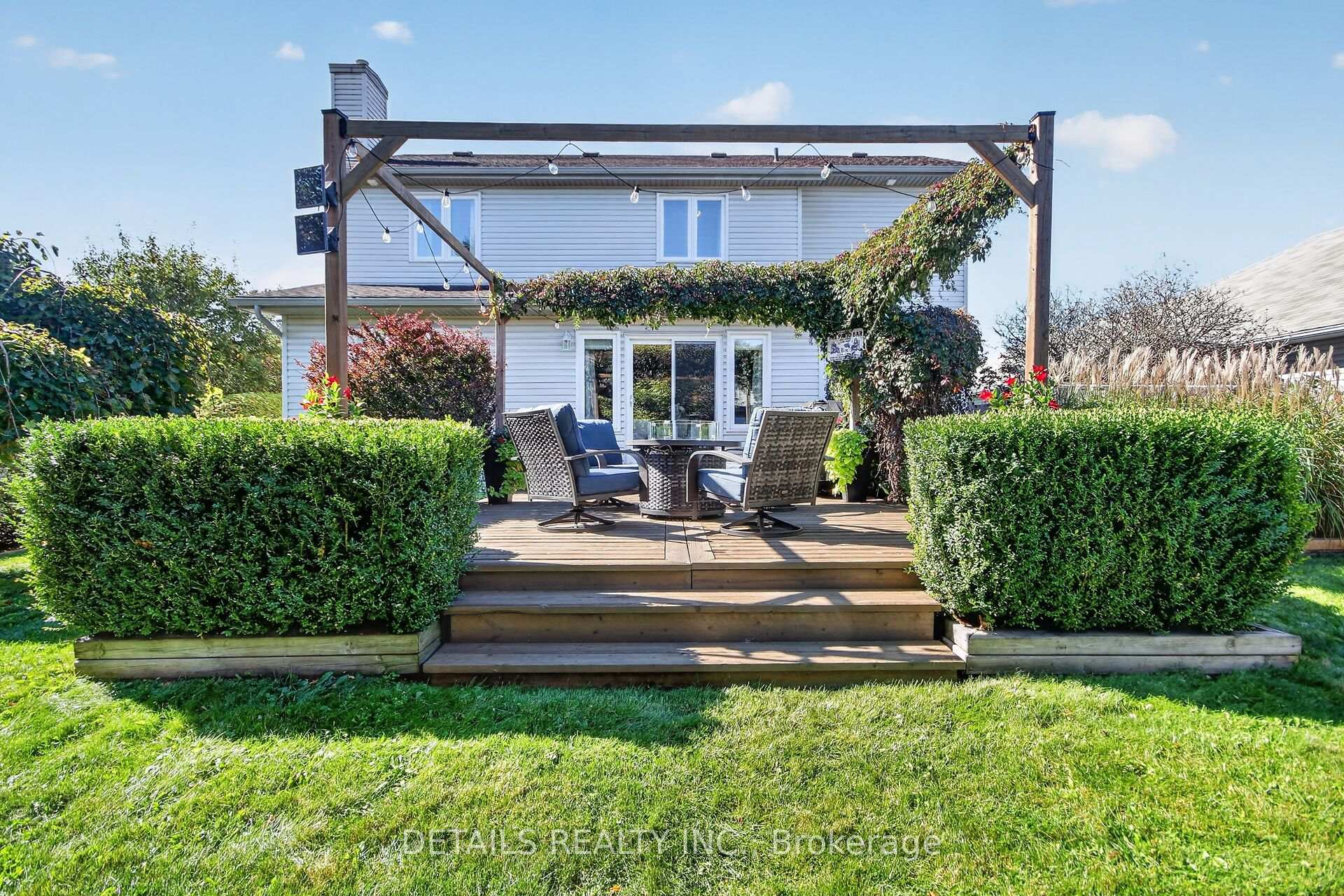 Photo 40 of 10 Forest Creek Drive, Ottawa, Stittsville (Central) — HOMEH