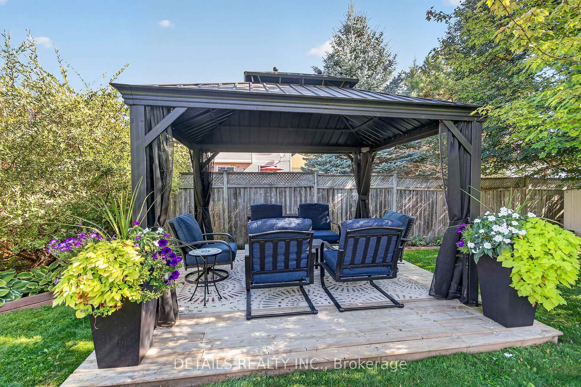 Photo 44 of 10 Forest Creek Drive, Ottawa, Stittsville (Central) — HOMEH
