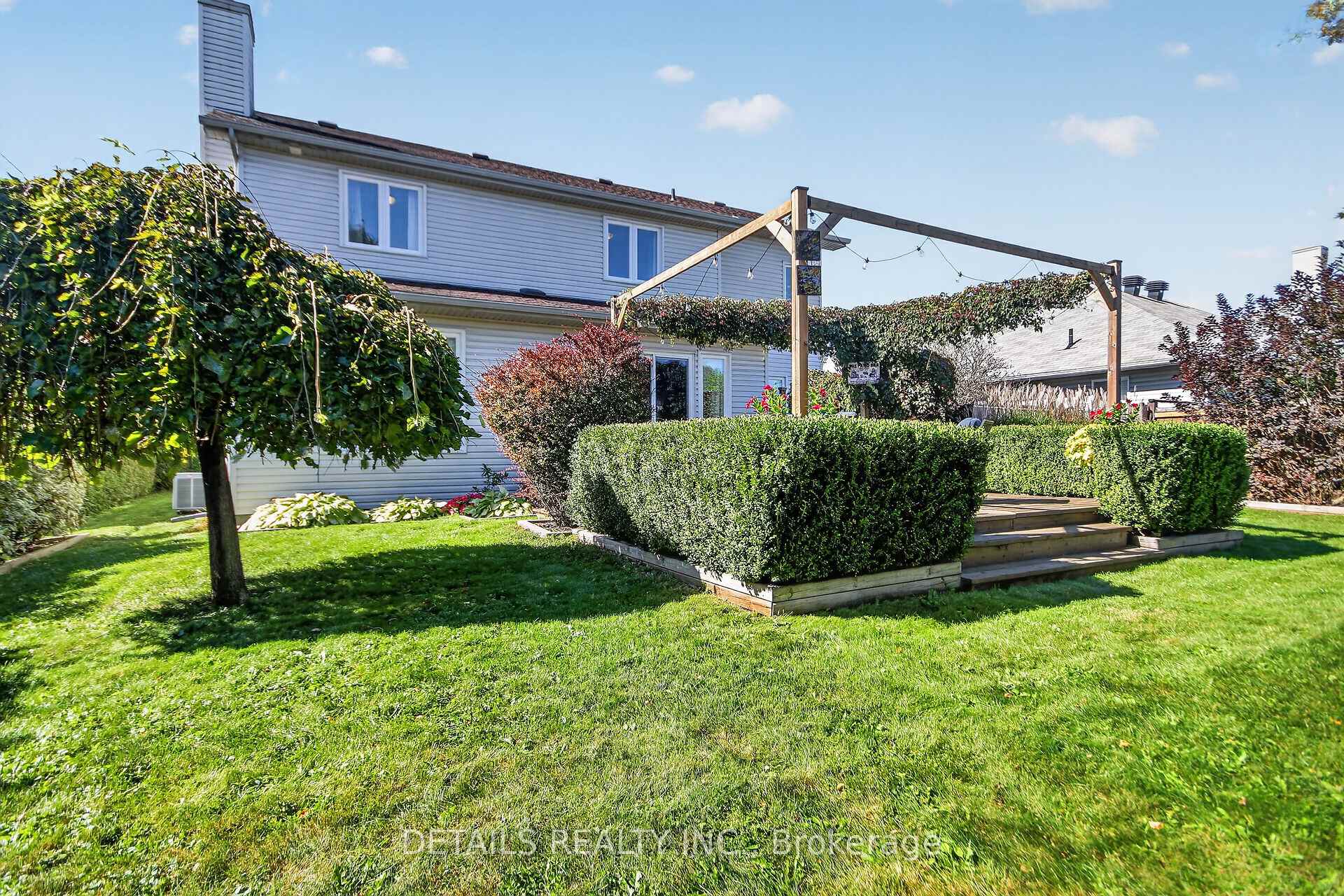 Photo 45 of 10 Forest Creek Drive, Ottawa, Stittsville (Central) — HOMEH
