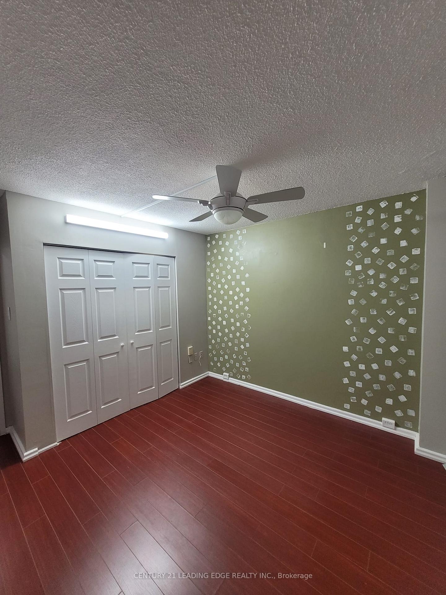 Photo 4 of Unit 2201, 10 Sunny Glenway, Toronto, Flemingdon Park — HOMEH