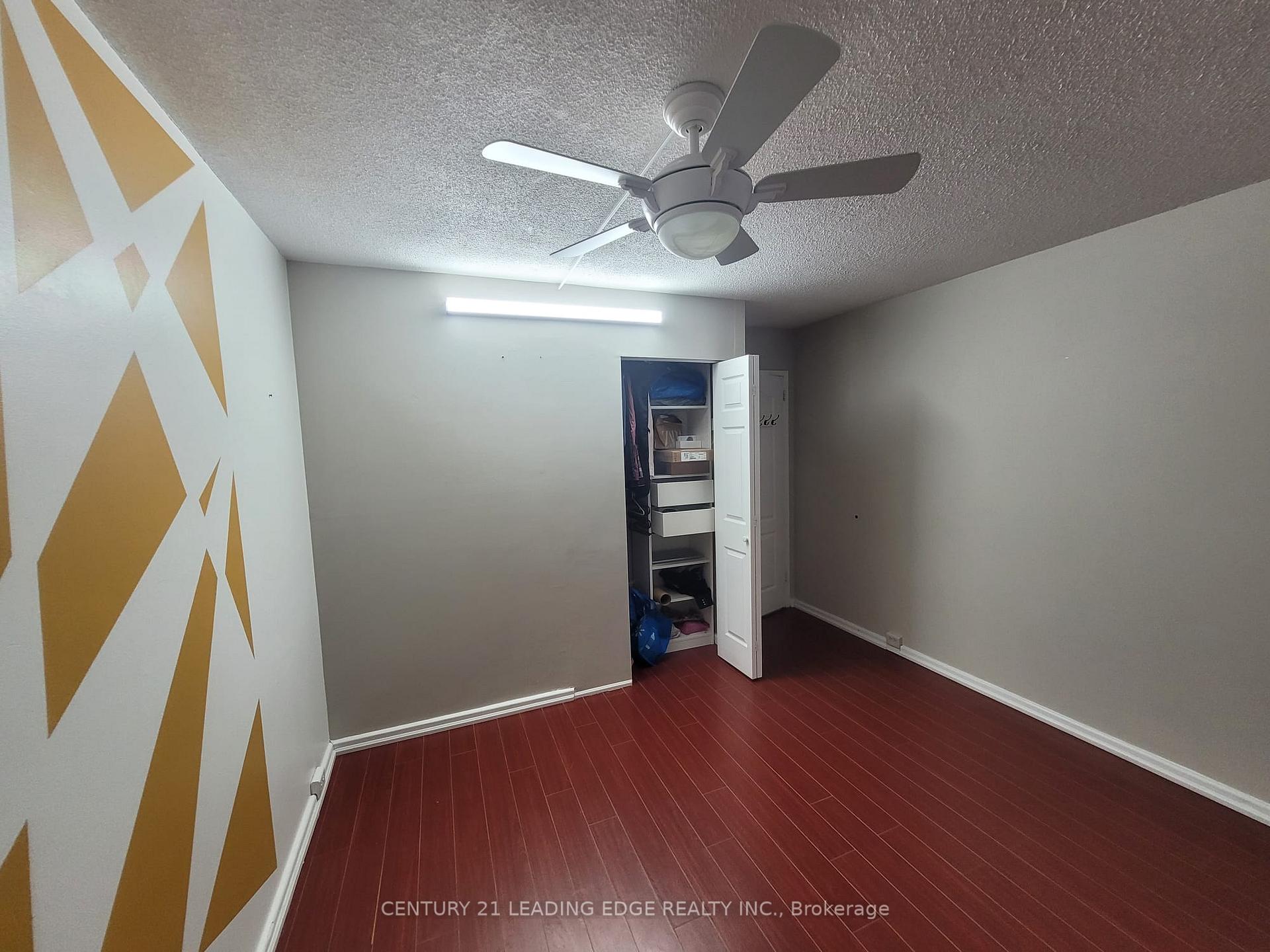 Photo 6 of Unit 2201, 10 Sunny Glenway, Toronto, Flemingdon Park — HOMEH