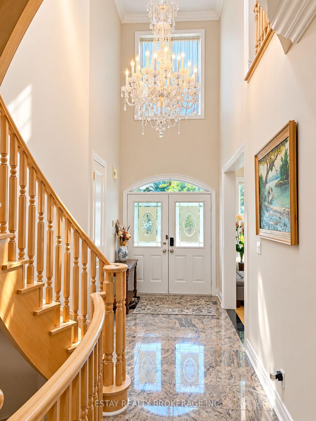 Photo 5 of 47 Pathlane Road, Richmond Hill, Langstaff — HOMEH