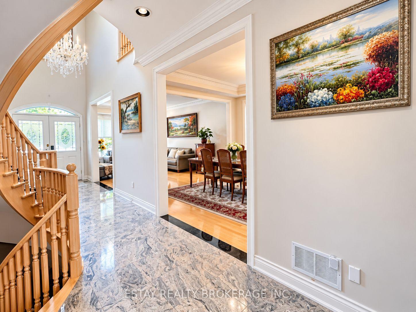 Photo 7 of 47 Pathlane Road, Richmond Hill, Langstaff — HOMEH