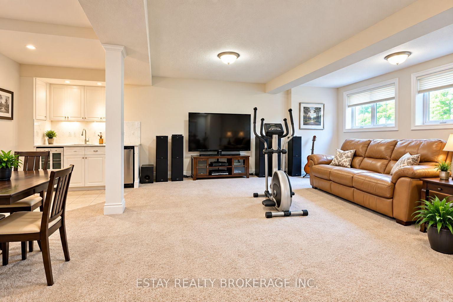 Photo 22 of 47 Pathlane Road, Richmond Hill, Langstaff — HOMEH