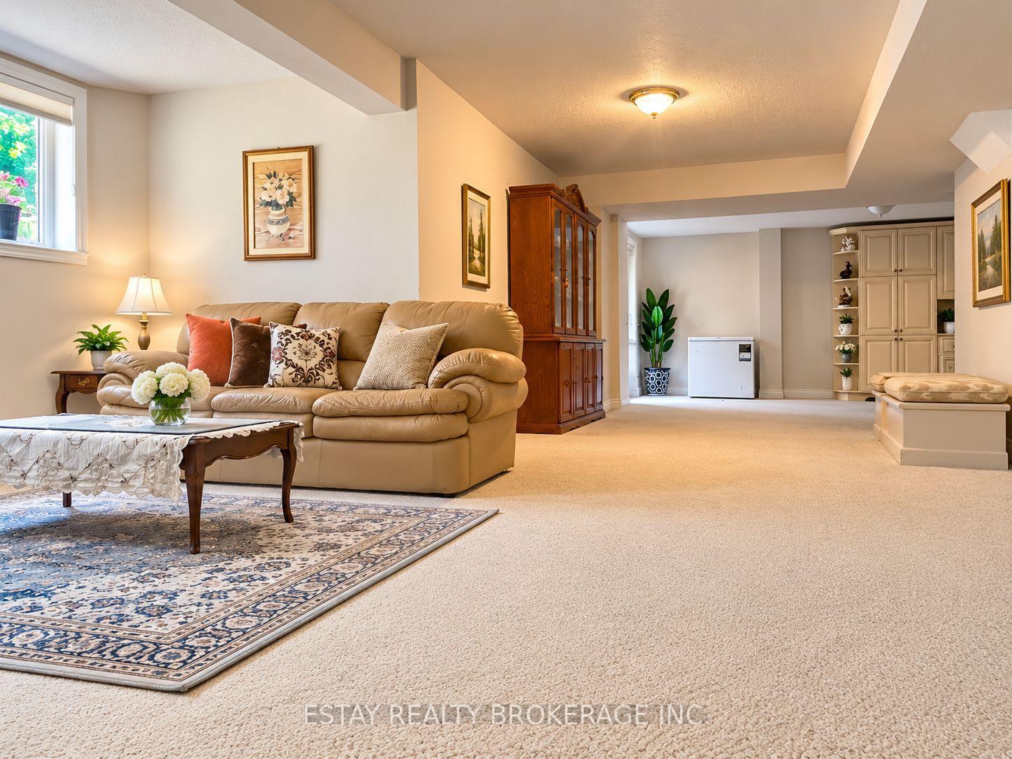 Photo 26 of 47 Pathlane Road, Richmond Hill, Langstaff — HOMEH