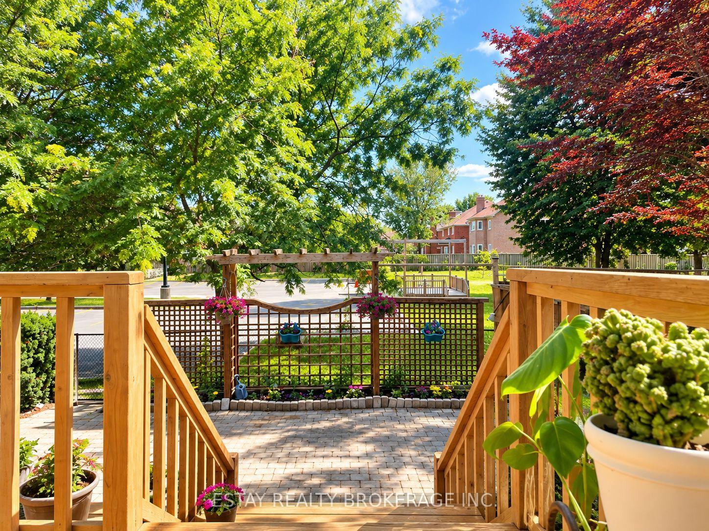 Photo 29 of 47 Pathlane Road, Richmond Hill, Langstaff — HOMEH