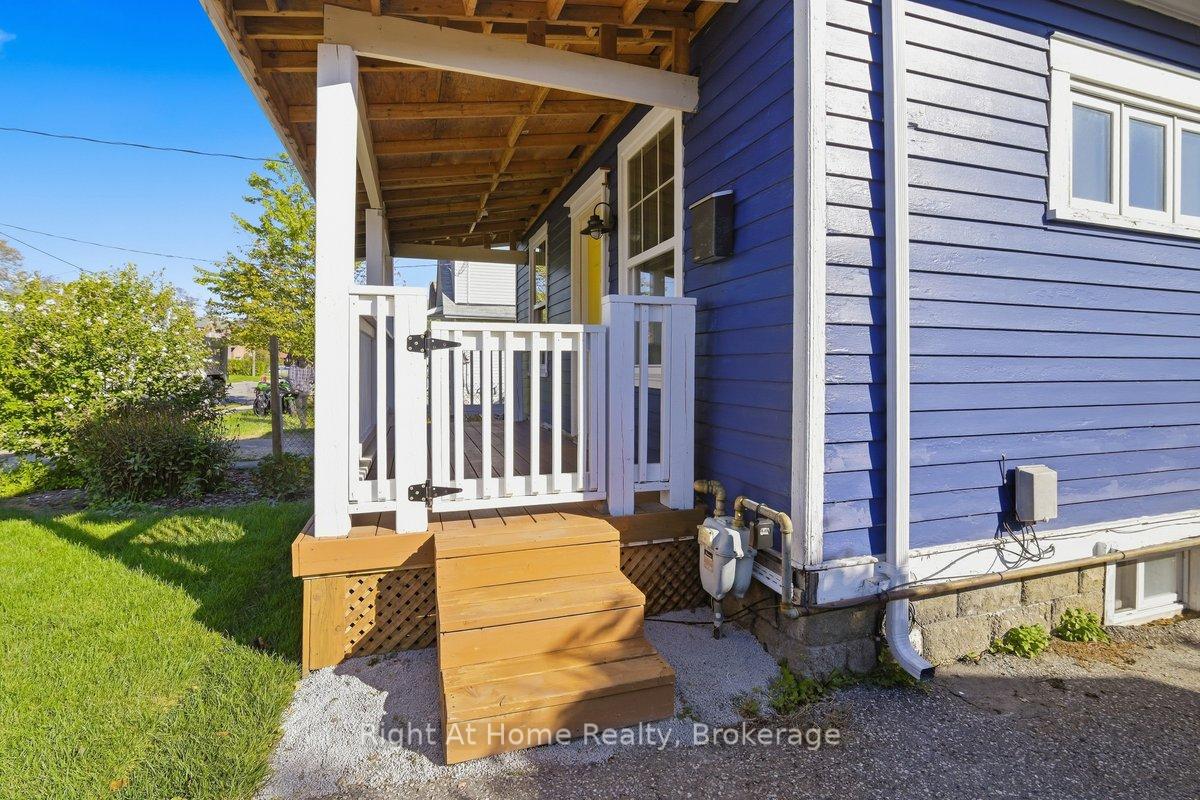 Photo 3 of 349 Kingsdale Avenue, Oshawa, O'Neill — HOMEH