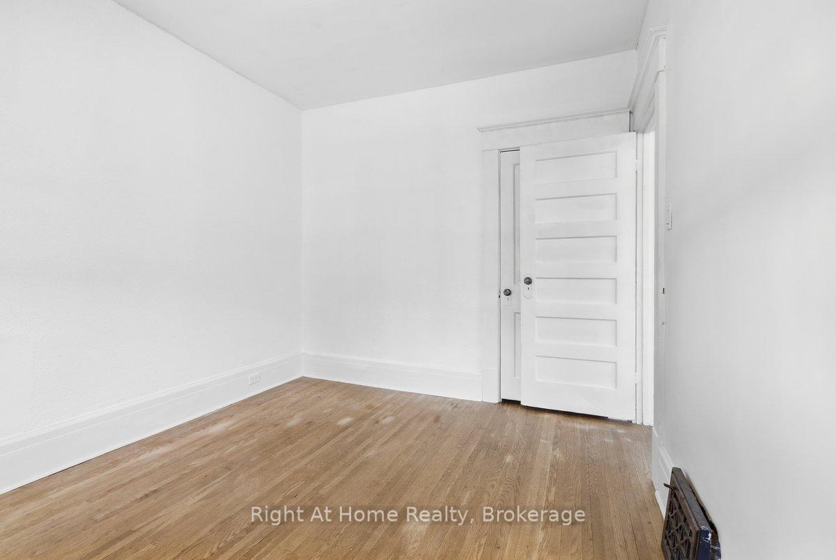 Photo 8 of 349 Kingsdale Avenue, Oshawa, O'Neill — HOMEH