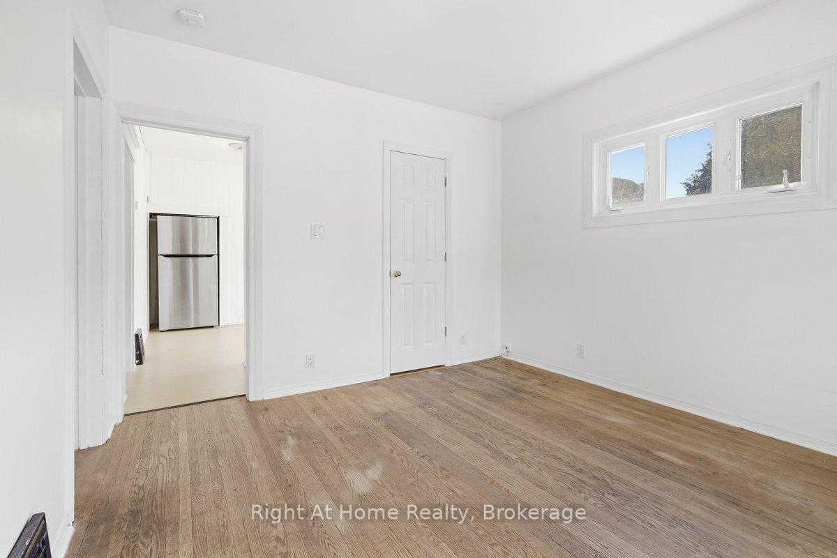 Photo 11 of 349 Kingsdale Avenue, Oshawa, O'Neill — HOMEH