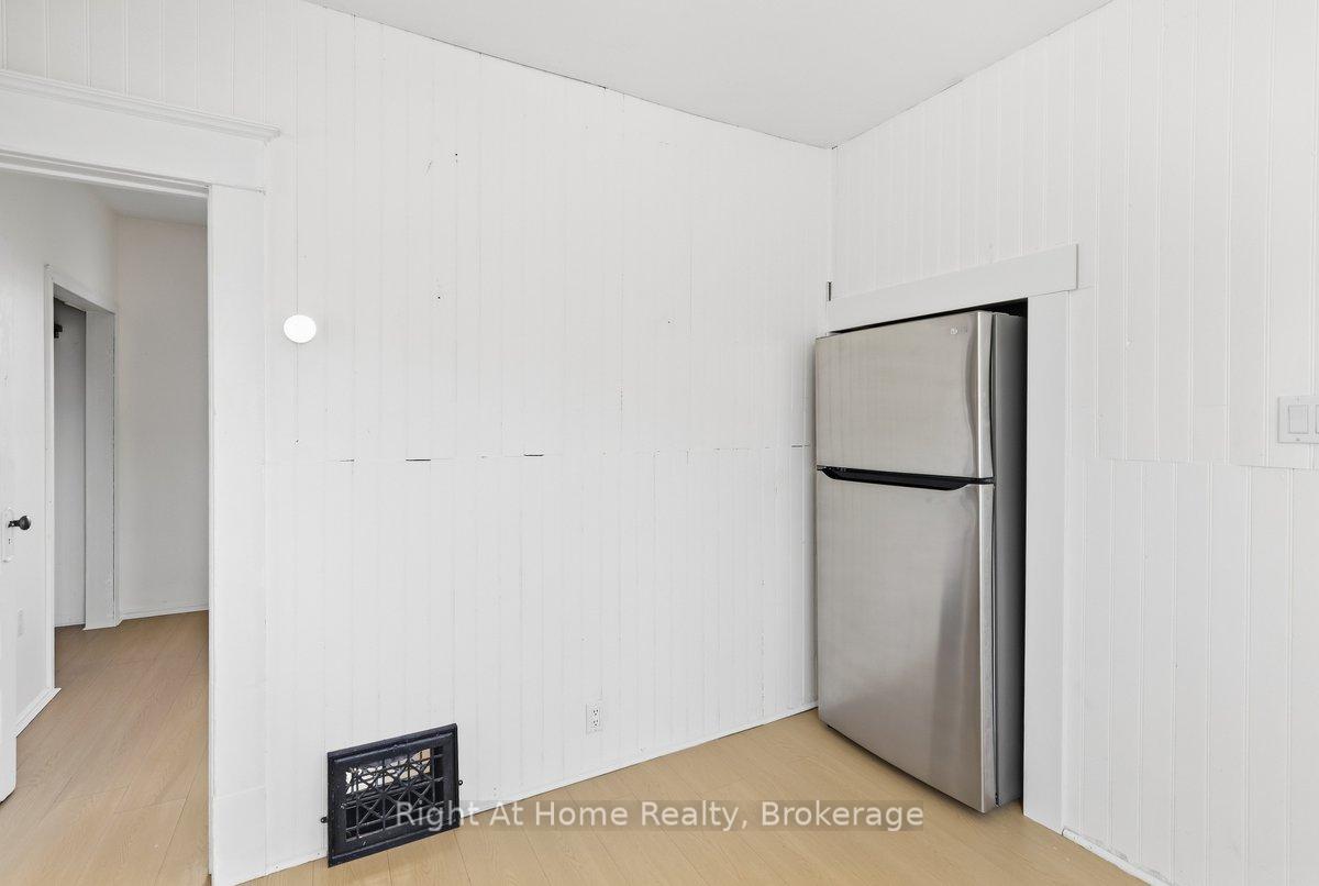 Photo 13 of 349 Kingsdale Avenue, Oshawa, O'Neill — HOMEH
