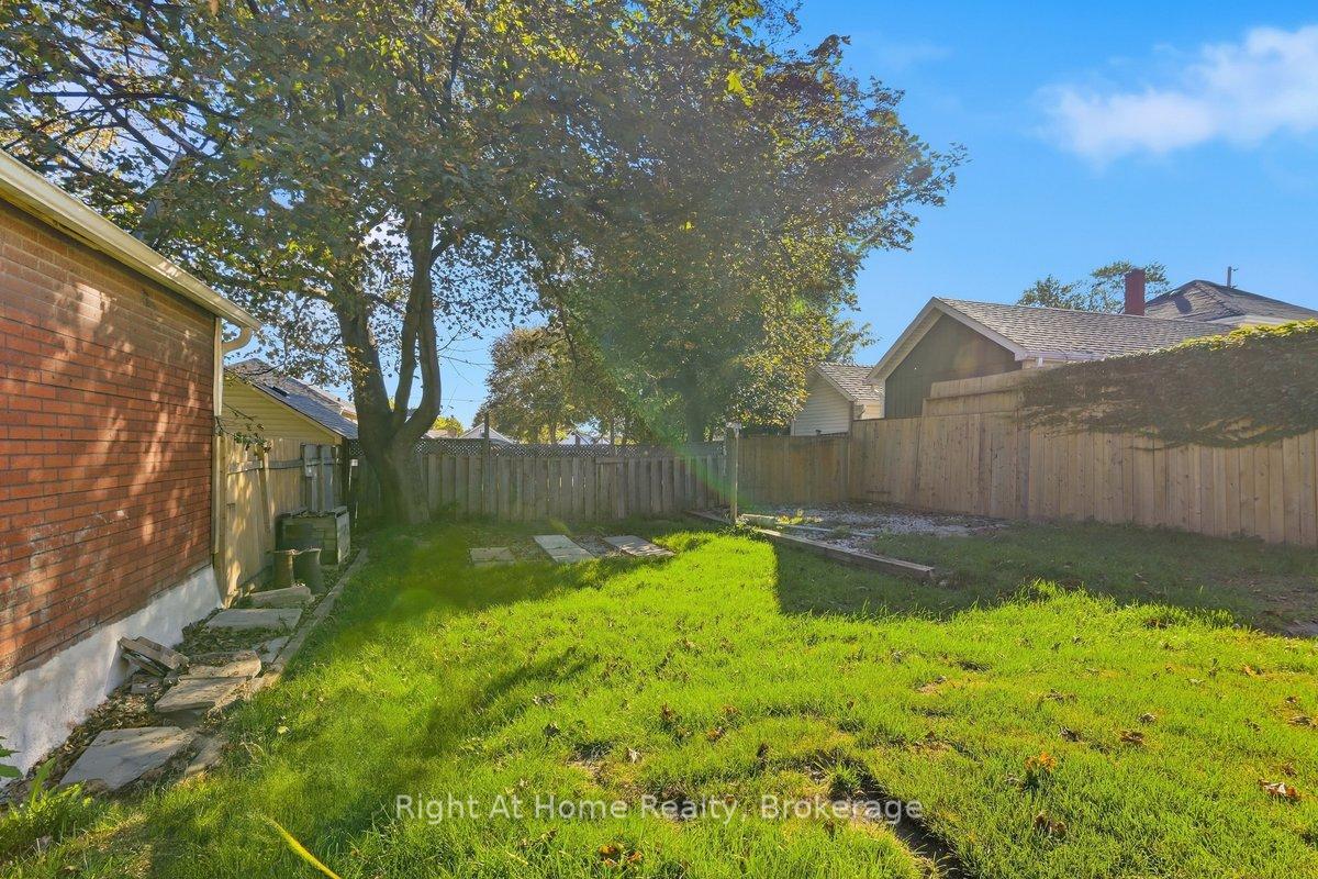 Photo 33 of 349 Kingsdale Avenue, Oshawa, O'Neill — HOMEH