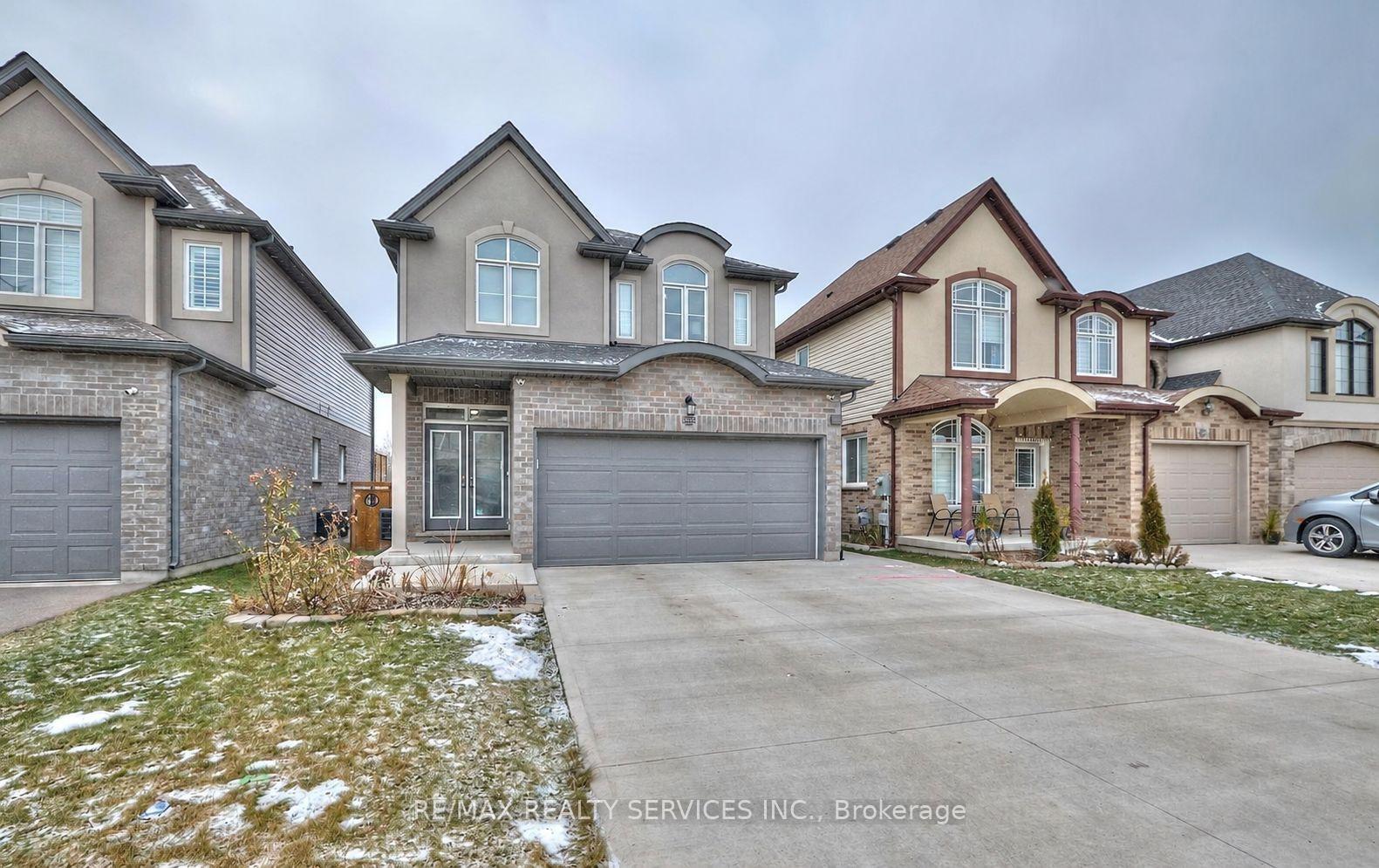 Photo of Unit Upper, 6045 Ernest Crescent