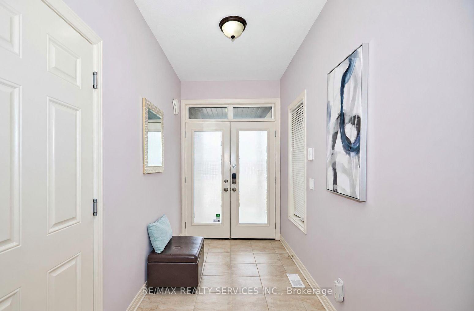 Photo 2 of Unit Upper, 6045 Ernest Crescent, Niagara Falls, Forestview — HOMEH