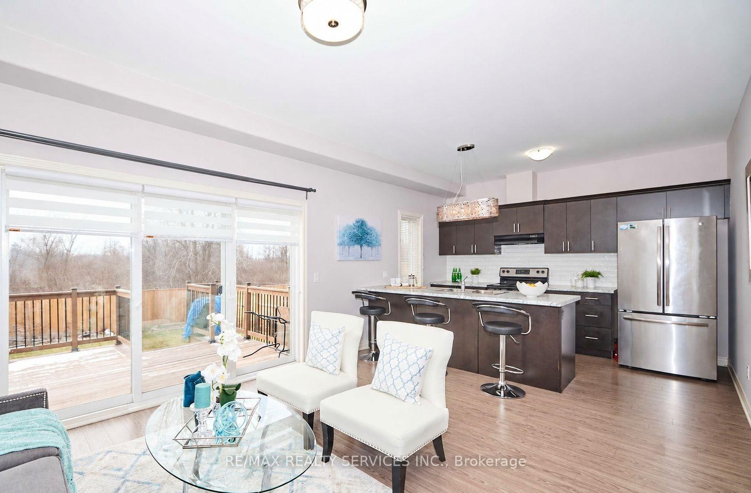 Photo 6 of Unit Upper, 6045 Ernest Crescent, Niagara Falls, Forestview — HOMEH