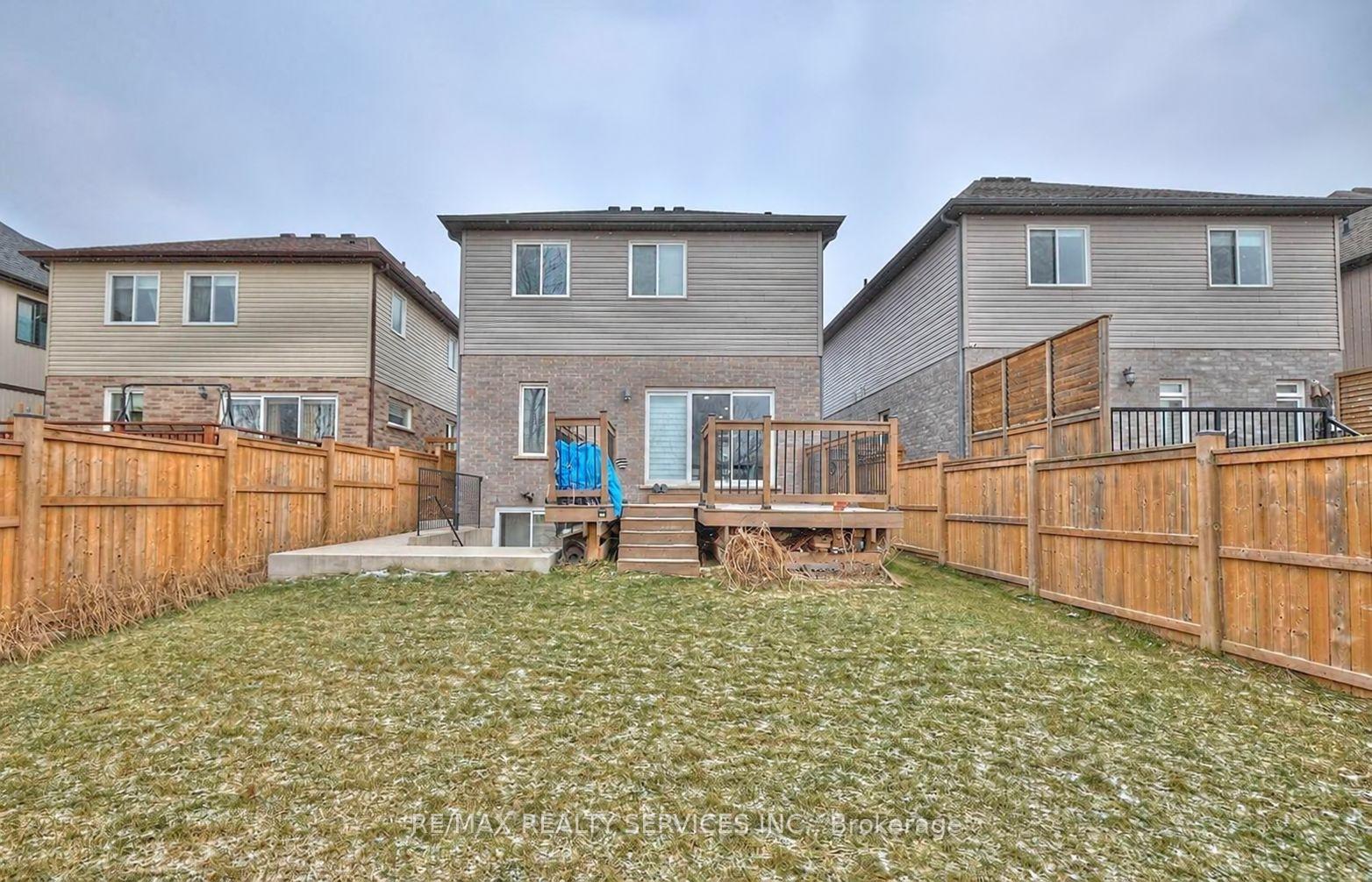 Photo 16 of Unit Upper, 6045 Ernest Crescent, Niagara Falls, Forestview — HOMEH