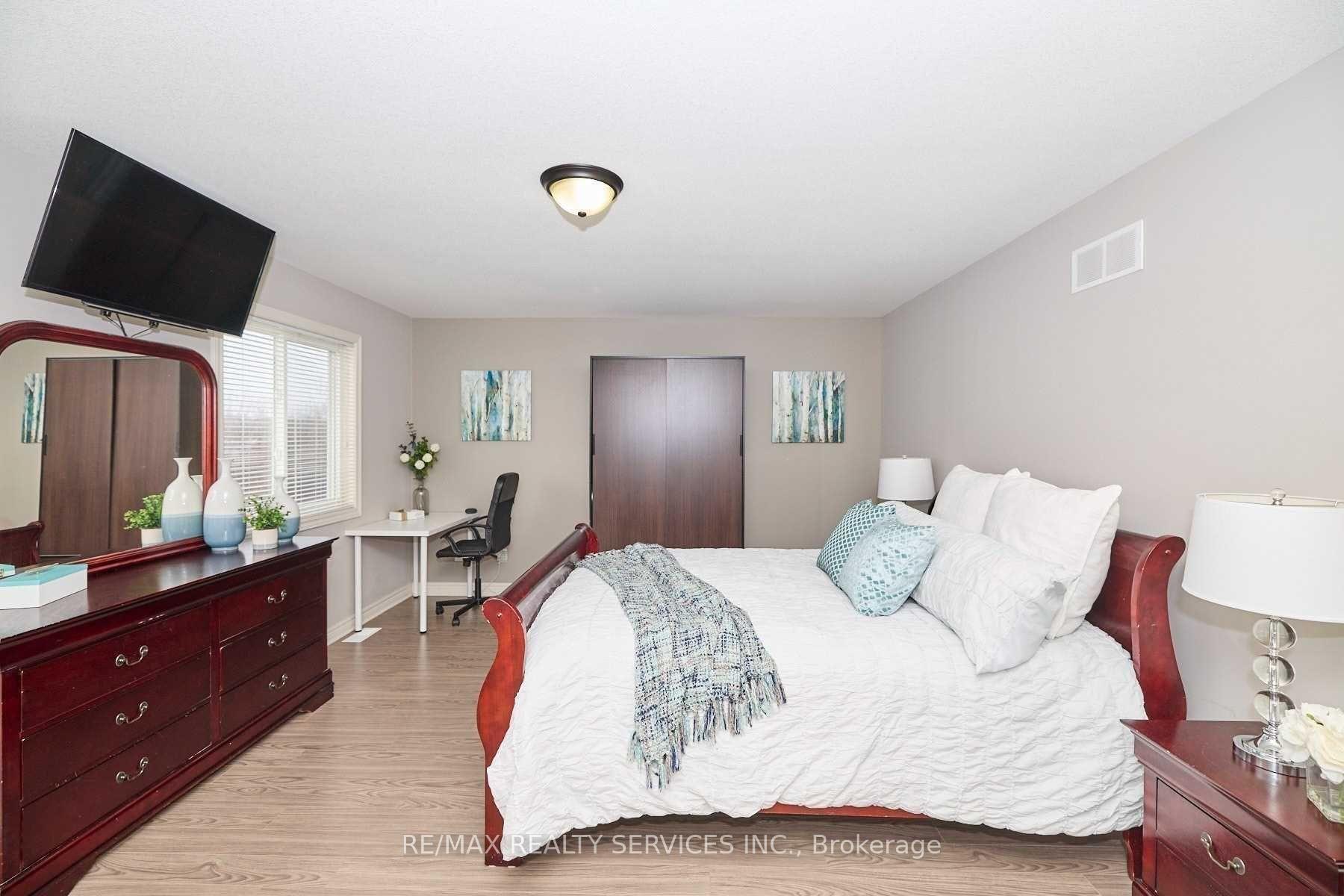 Photo 21 of Unit Upper, 6045 Ernest Crescent, Niagara Falls, Forestview — HOMEH