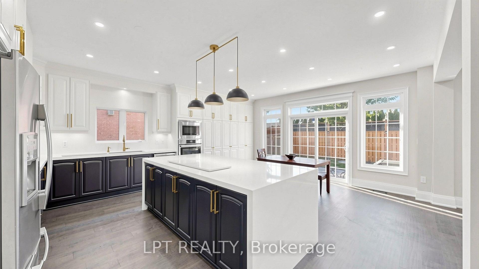Photo 15 of 4 Plentywood Drive, Brampton, Bram West — HOMEH