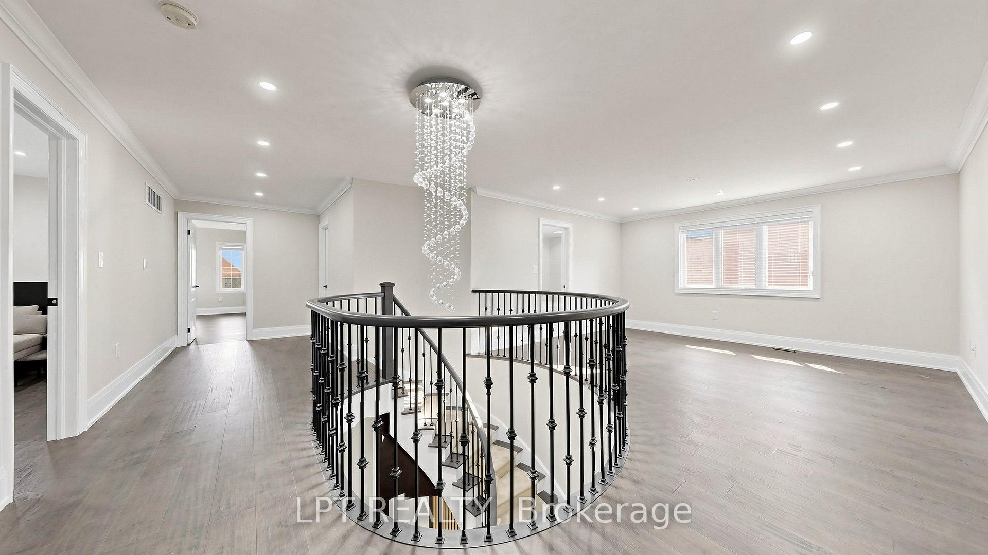 Photo 21 of 4 Plentywood Drive, Brampton, Bram West — HOMEH