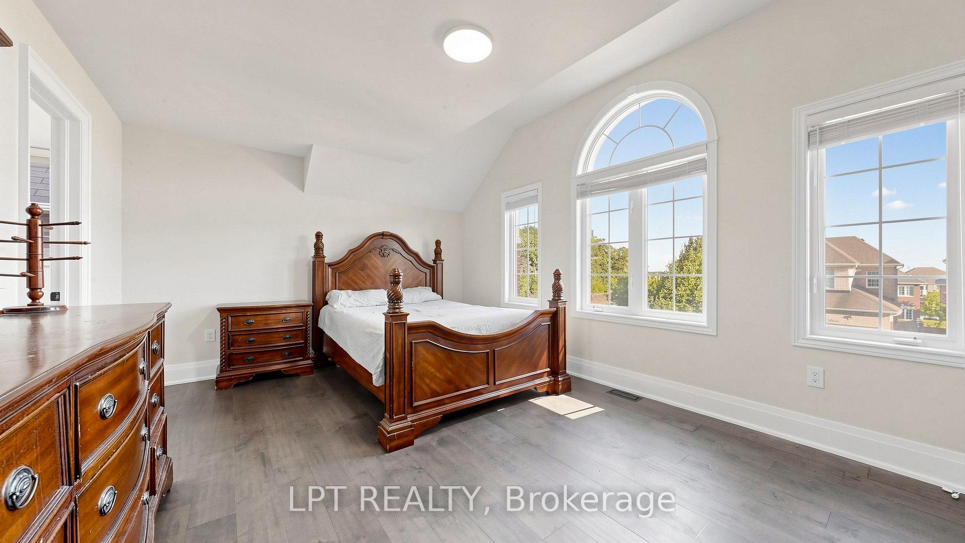 Photo 24 of 4 Plentywood Drive, Brampton, Bram West — HOMEH