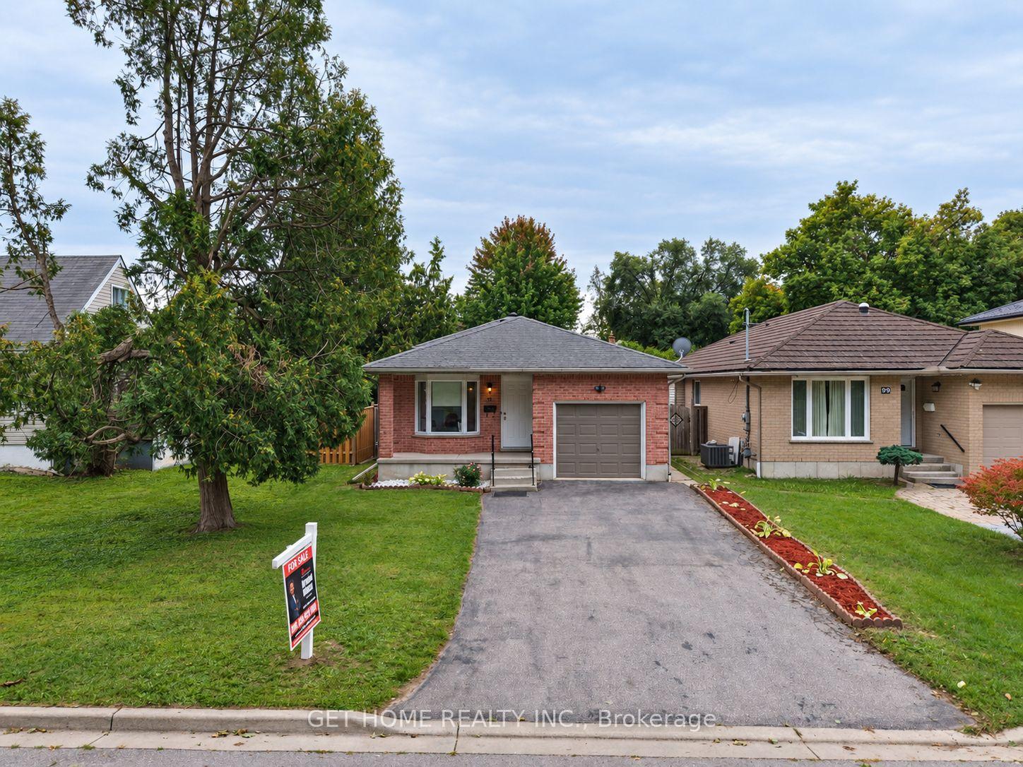 Front of 97 Tecumseh Avenue W