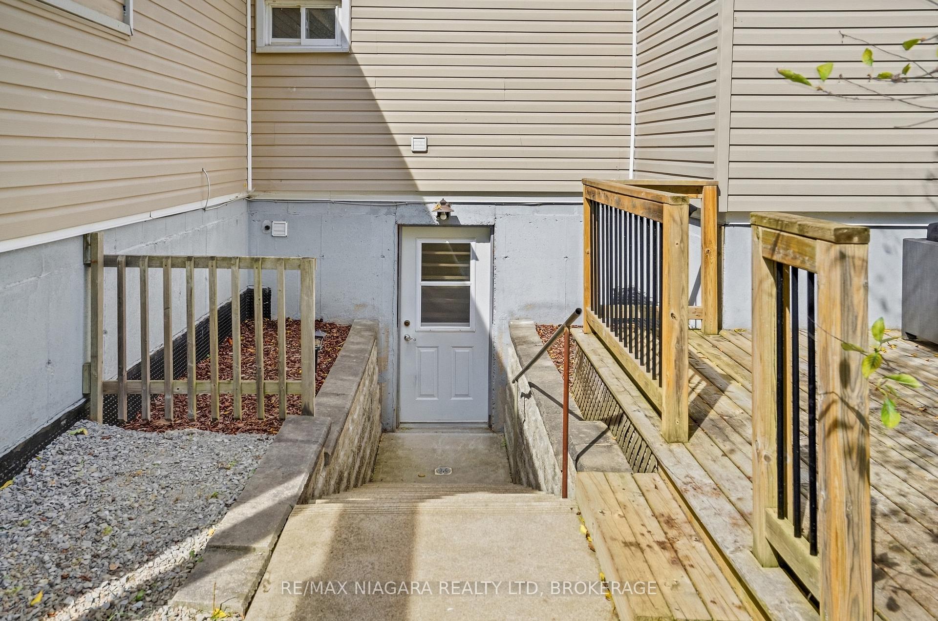 Photo 29 of 88 Neff Street, Port Colborne, Main Street — HOMEH