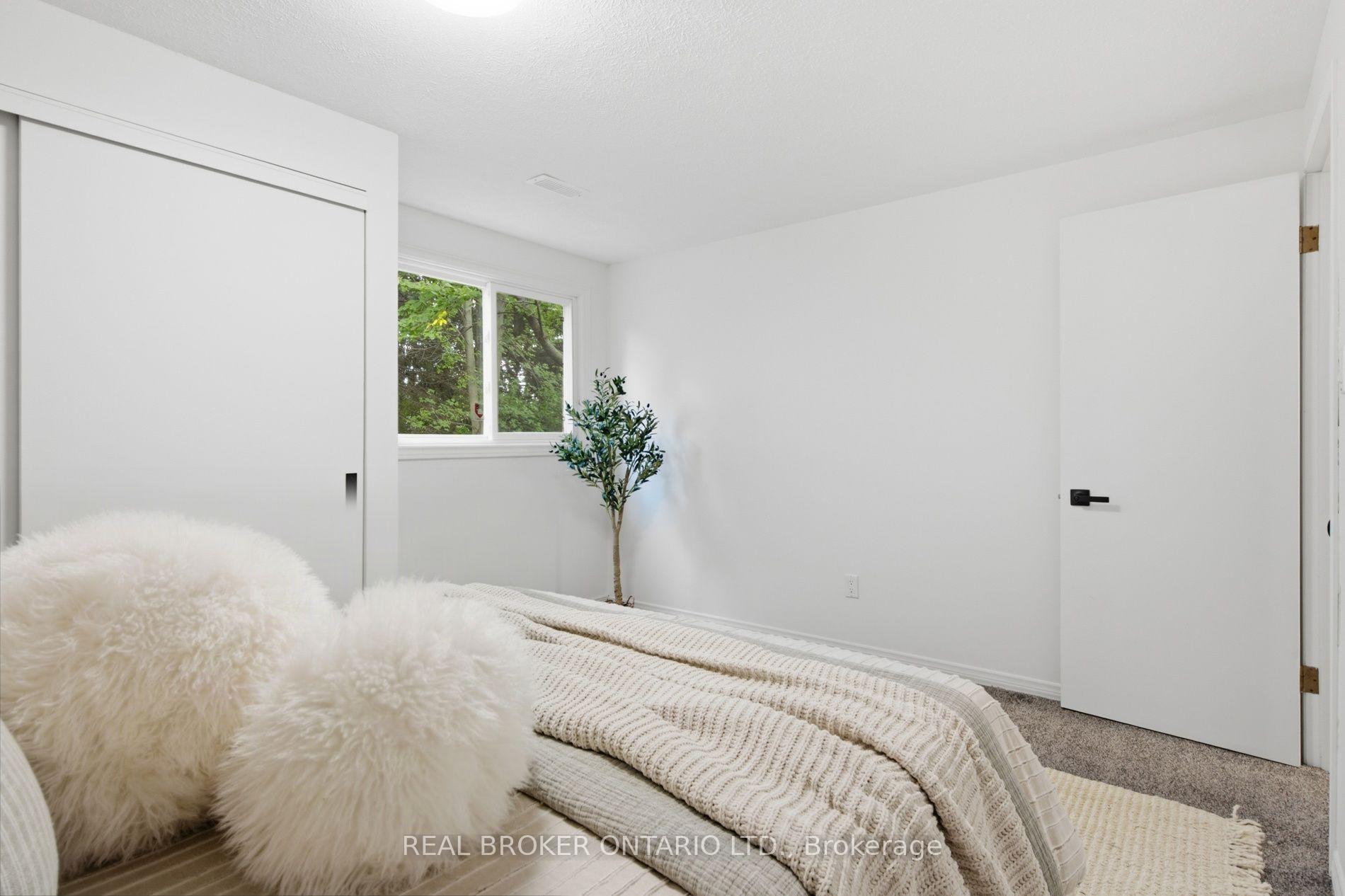 Photo 33 of 22 Ripley Crescent, Waterloo — HOMEH