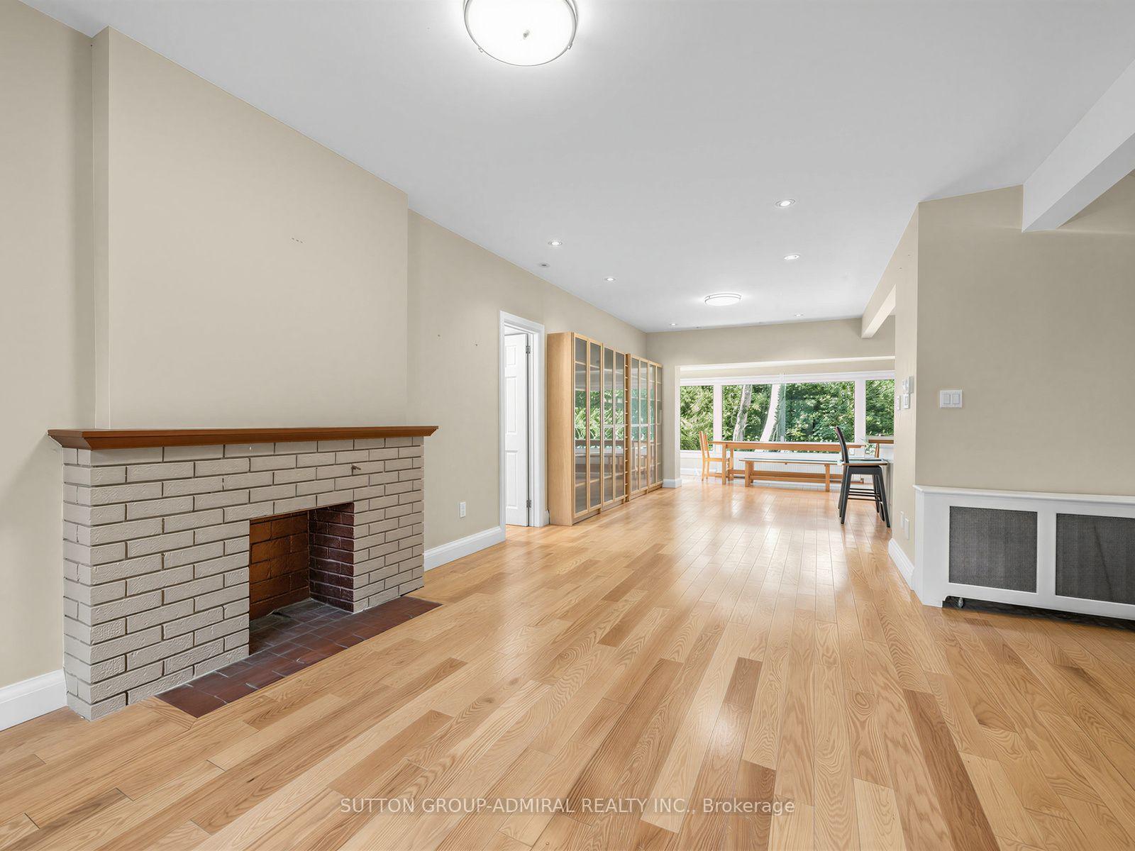 Photo 7 of 246 Ellis--Main Avenue, Toronto, High Park-Swansea — HOMEH