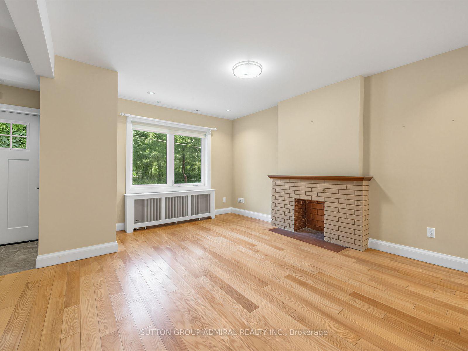 Photo 9 of 246 Ellis--Main Avenue, Toronto, High Park-Swansea — HOMEH