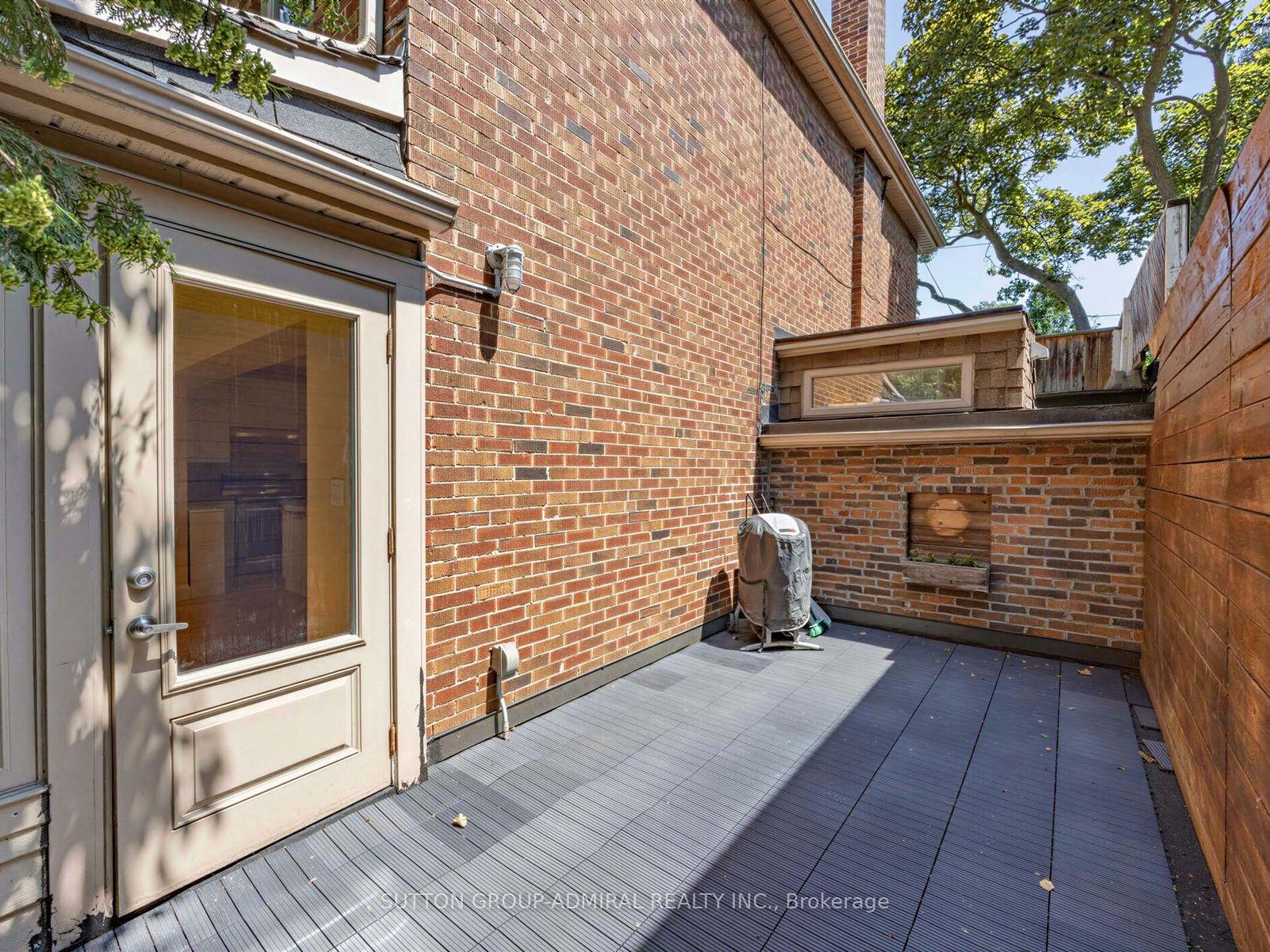 Photo 13 of 246 Ellis--Main Avenue, Toronto, High Park-Swansea — HOMEH