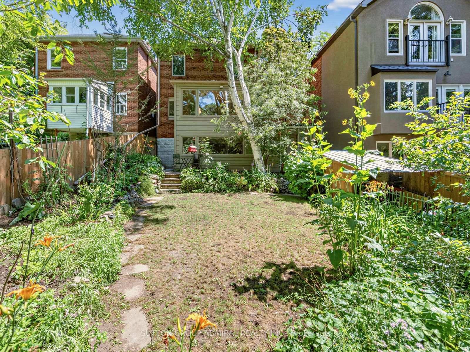 Photo 24 of 246 Ellis--Main Avenue, Toronto, High Park-Swansea — HOMEH