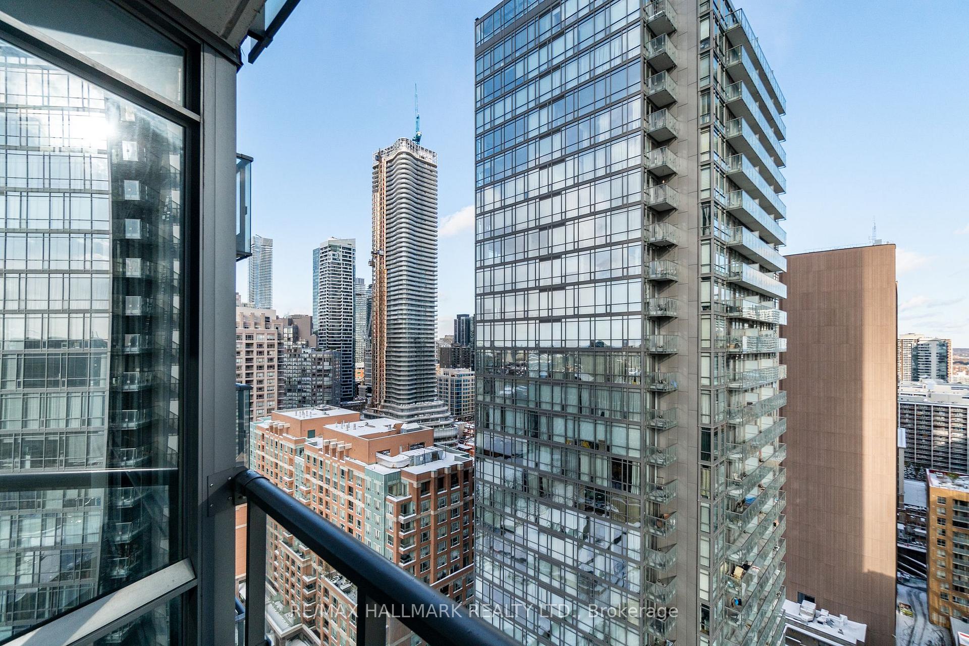 Photo 13 of Unit 2307, 832 Bay Street, Toronto, Bay Street Corridor — HOMEH