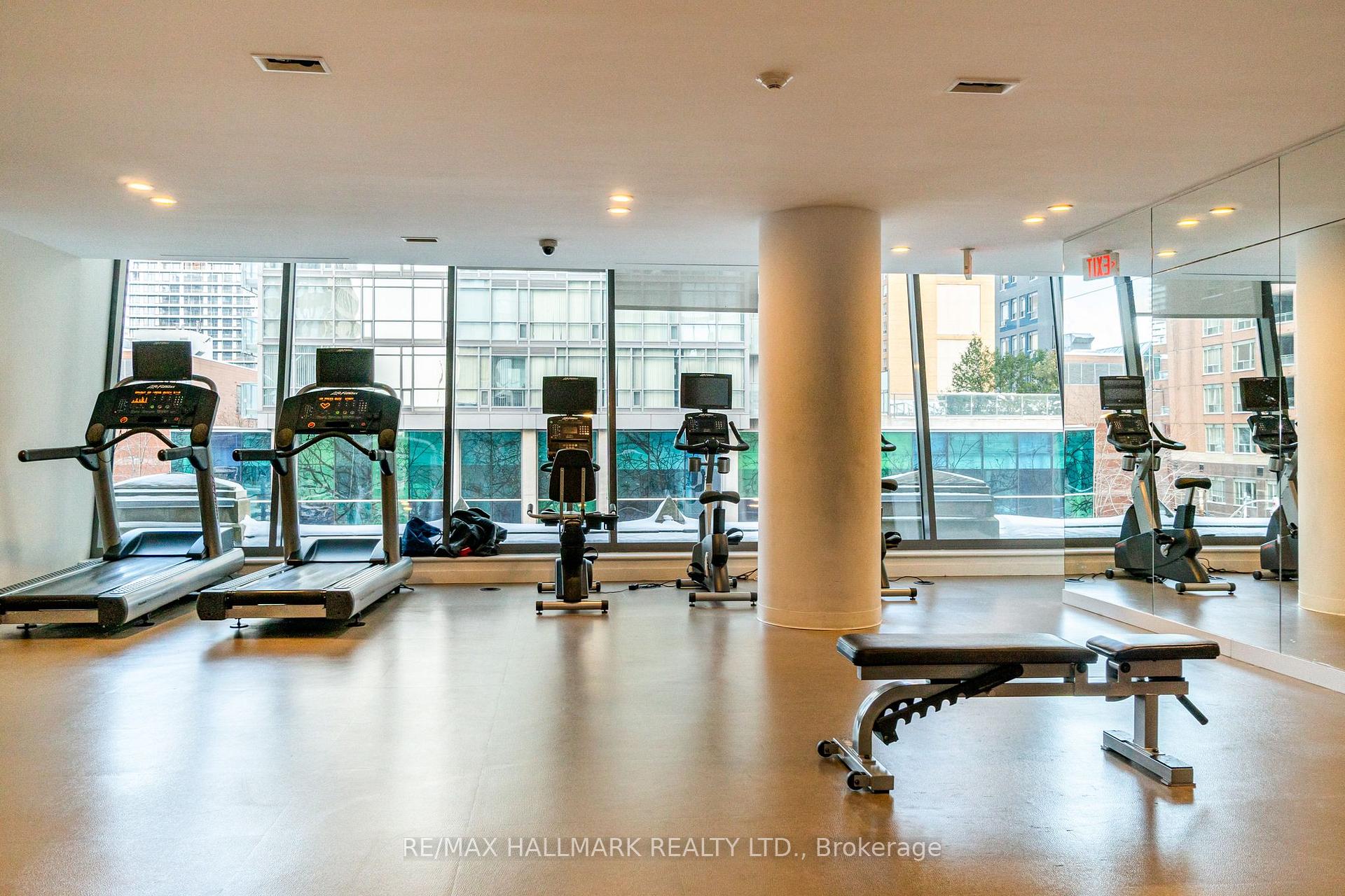 Photo 15 of Unit 2307, 832 Bay Street, Toronto, Bay Street Corridor — HOMEH