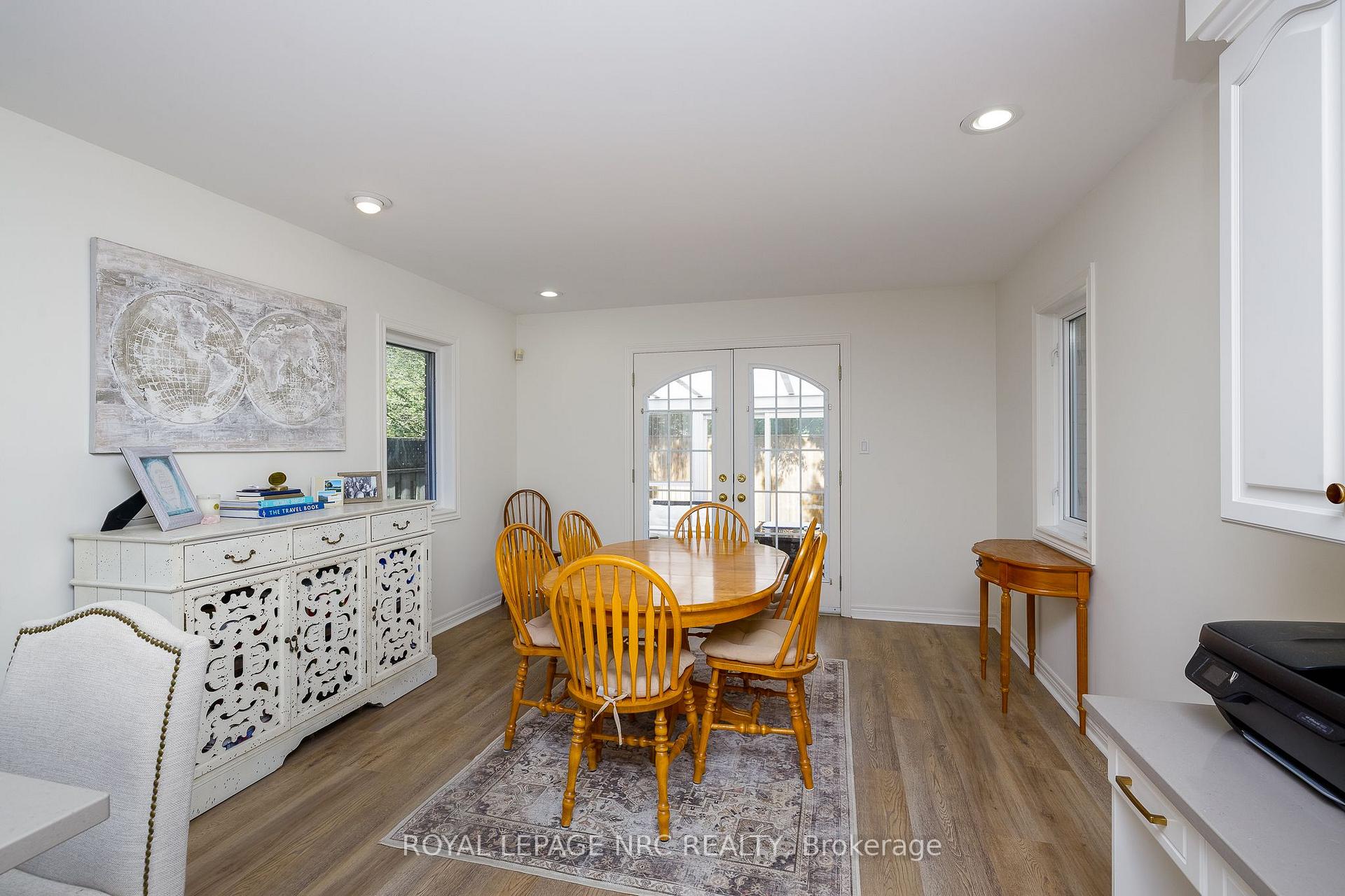 Photo 14 of 7621 Cameron Court, Niagara Falls, Mt. Carmel — HOMEH