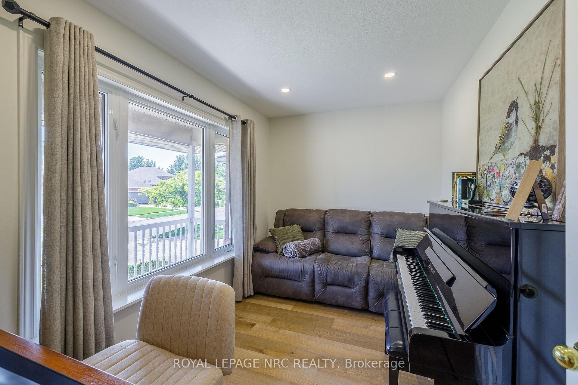 Photo 24 of 7621 Cameron Court, Niagara Falls, Mt. Carmel — HOMEH