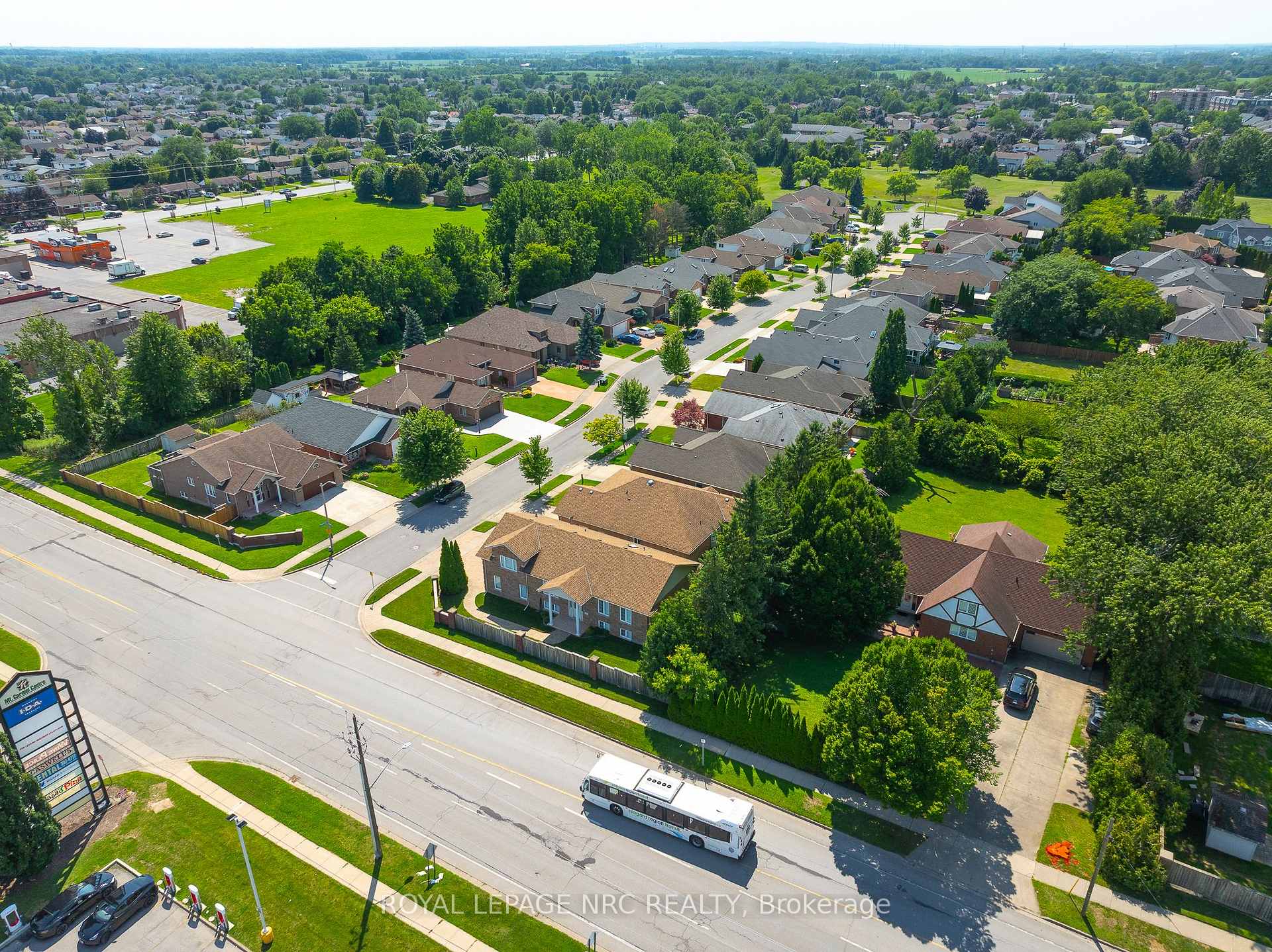 Photo 40 of 7621 Cameron Court, Niagara Falls, Mt. Carmel — HOMEH