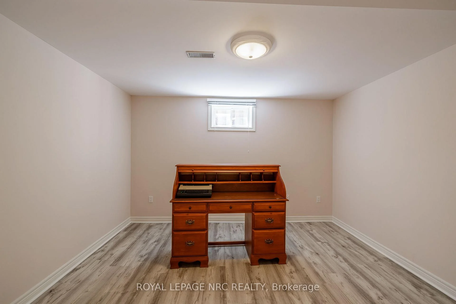 Photo 26 of 7621 Cameron Court, Niagara Falls, Mt. Carmel — HOMEH