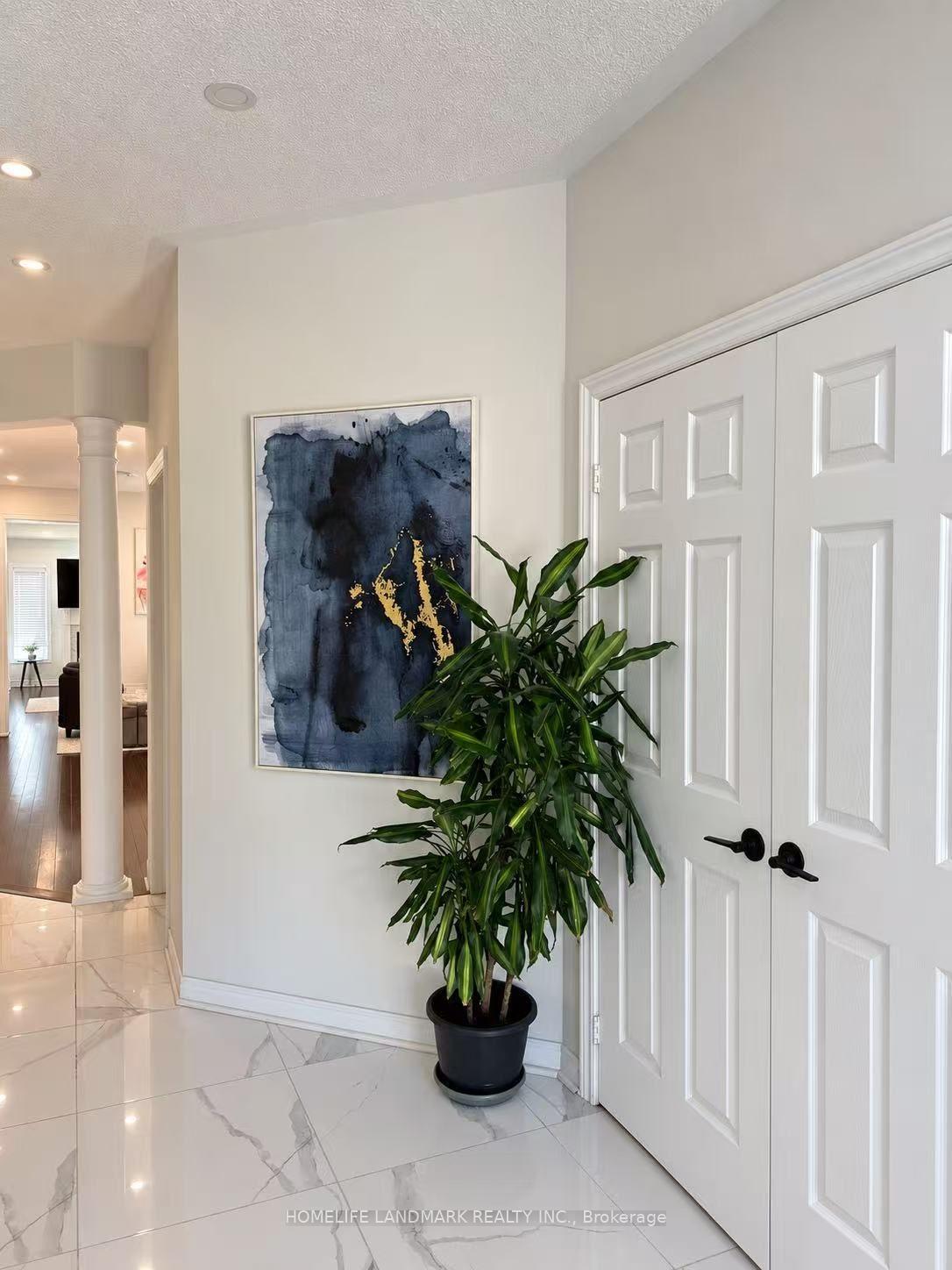 Photo 2 of 119 Maple Valley Road, Vaughan, Patterson — HOMEH
