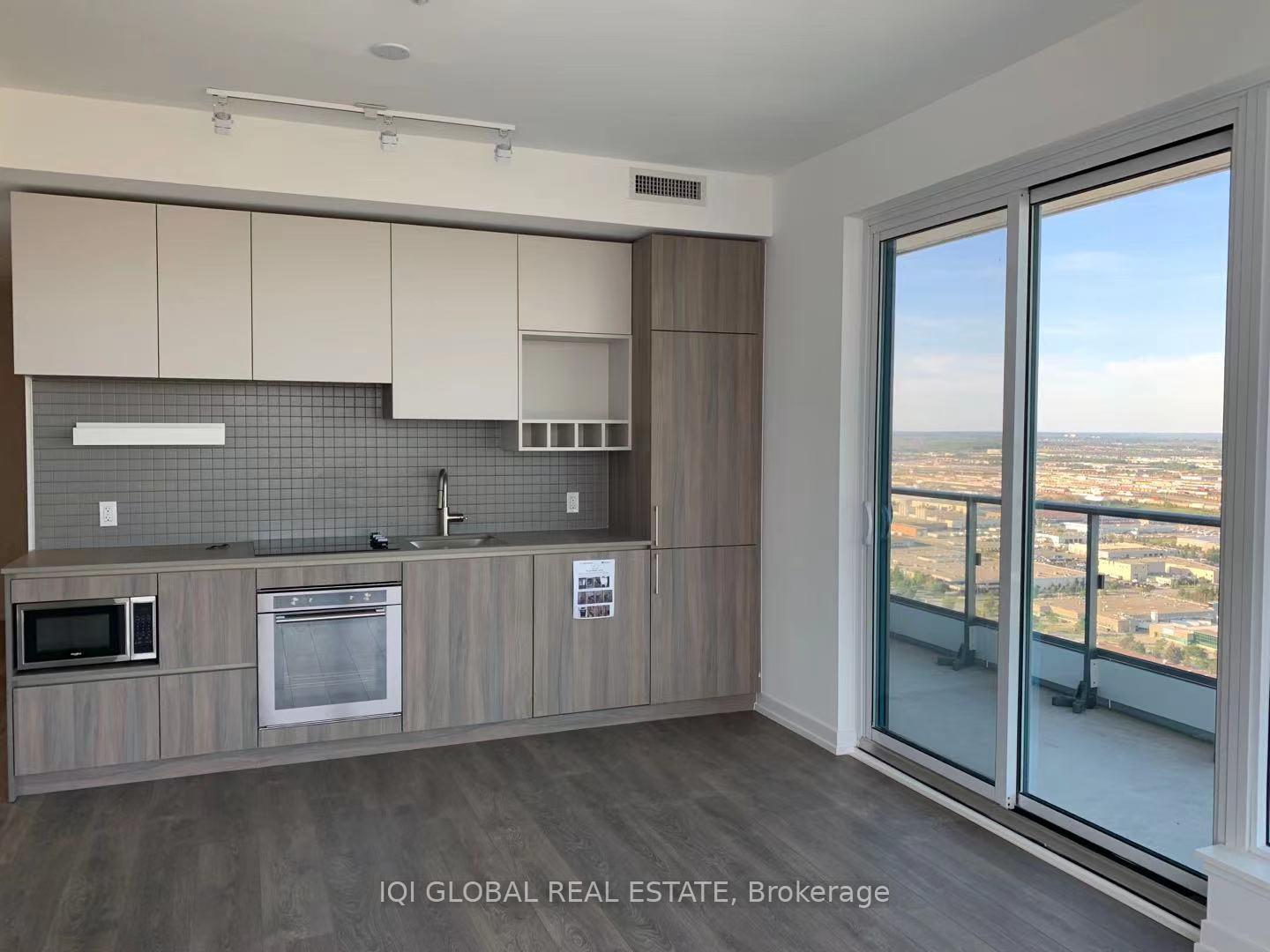 Photo 3 of Unit 4606, 950 Portage(2nd Bed) Parkway, Vaughan, Vaughan Corporate Centre — HOMEH